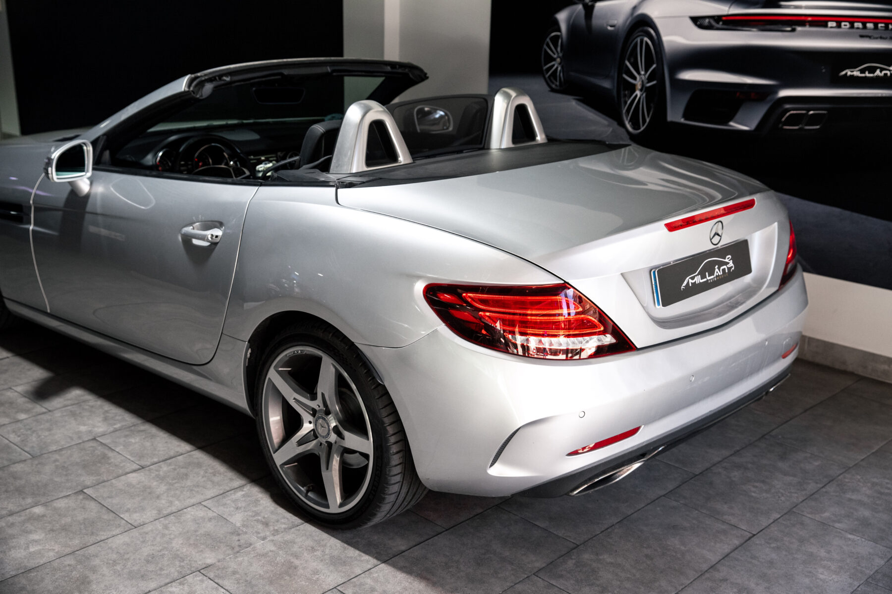 MERCEDES-BENZ SLC 250d AMG