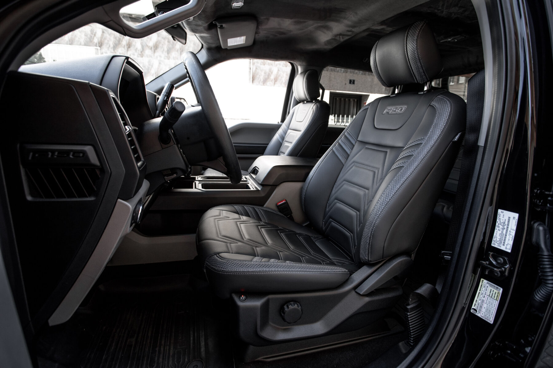 FORD F150 XLT LARIAT SUPERCREW AWD V8