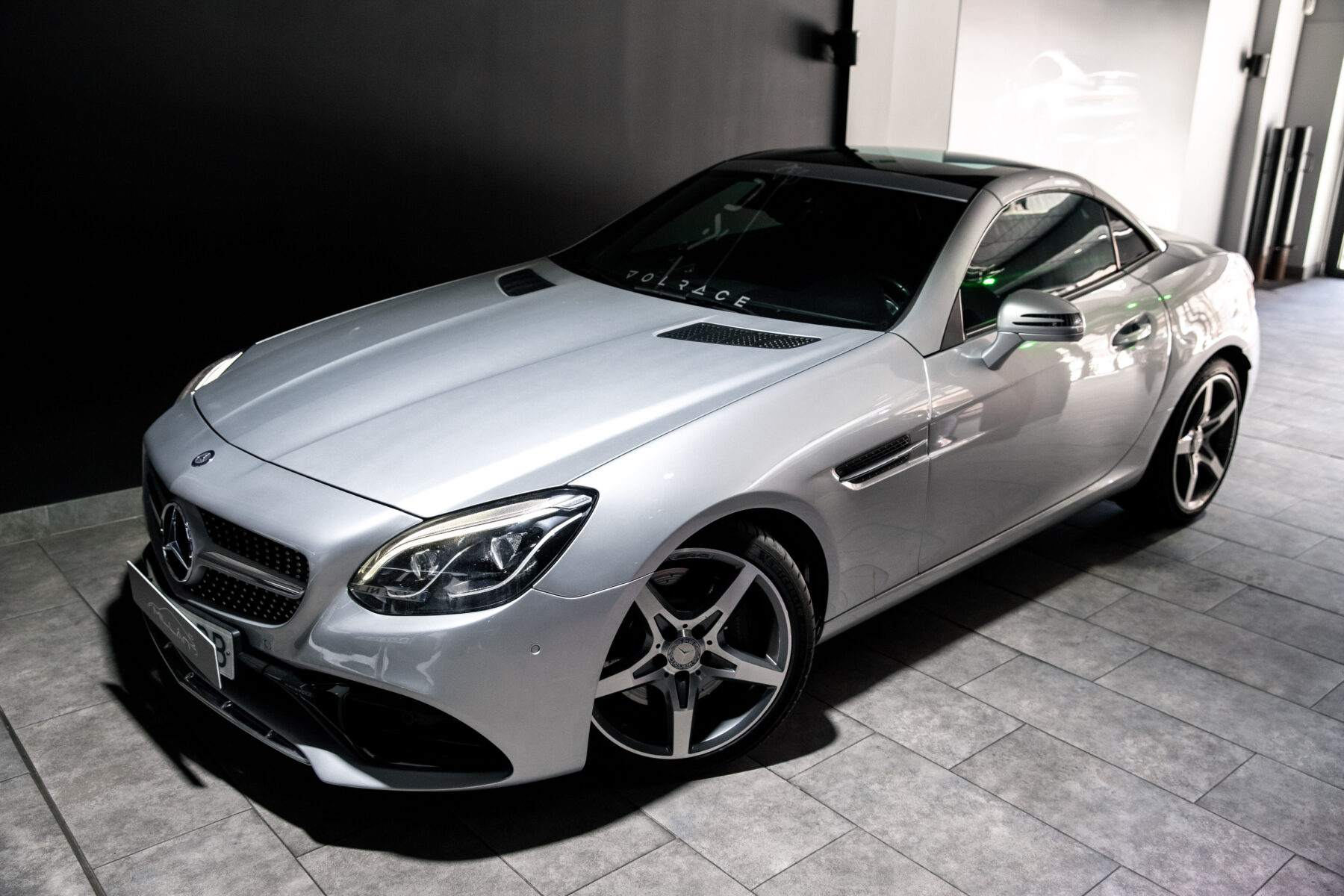 MERCEDES-BENZ SLC 250d AMG