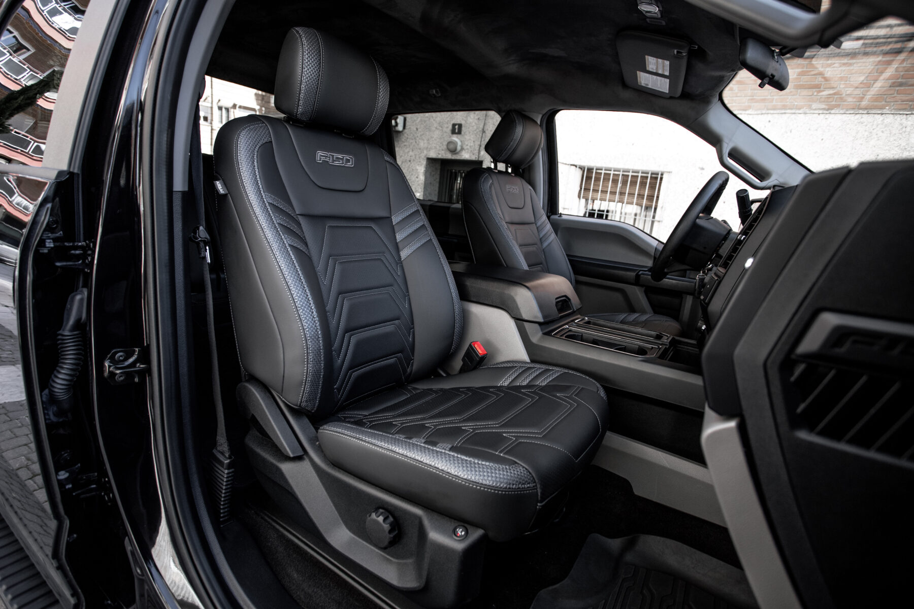 FORD F150 XLT LARIAT SUPERCREW AWD V8