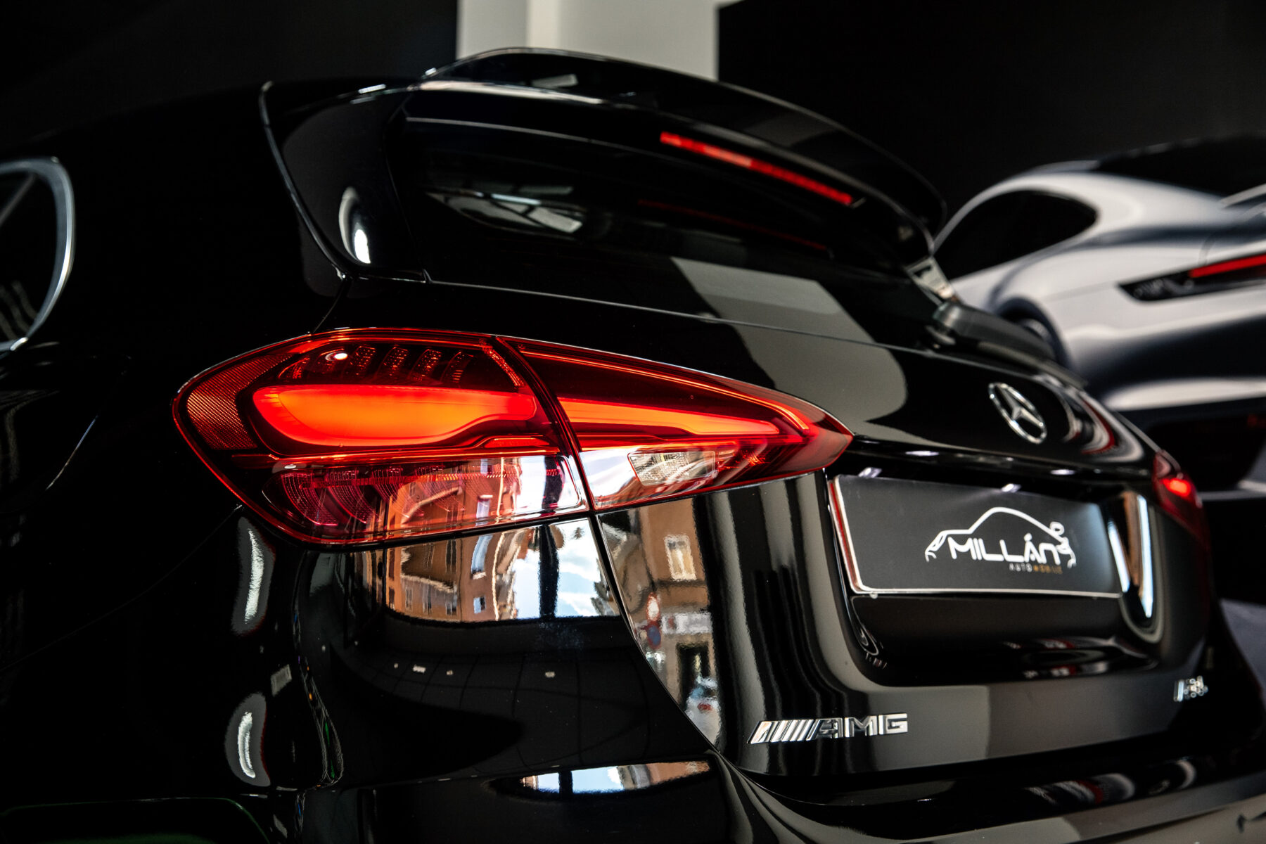 MERCEDES-BENZ A35AMG 4 MATIC