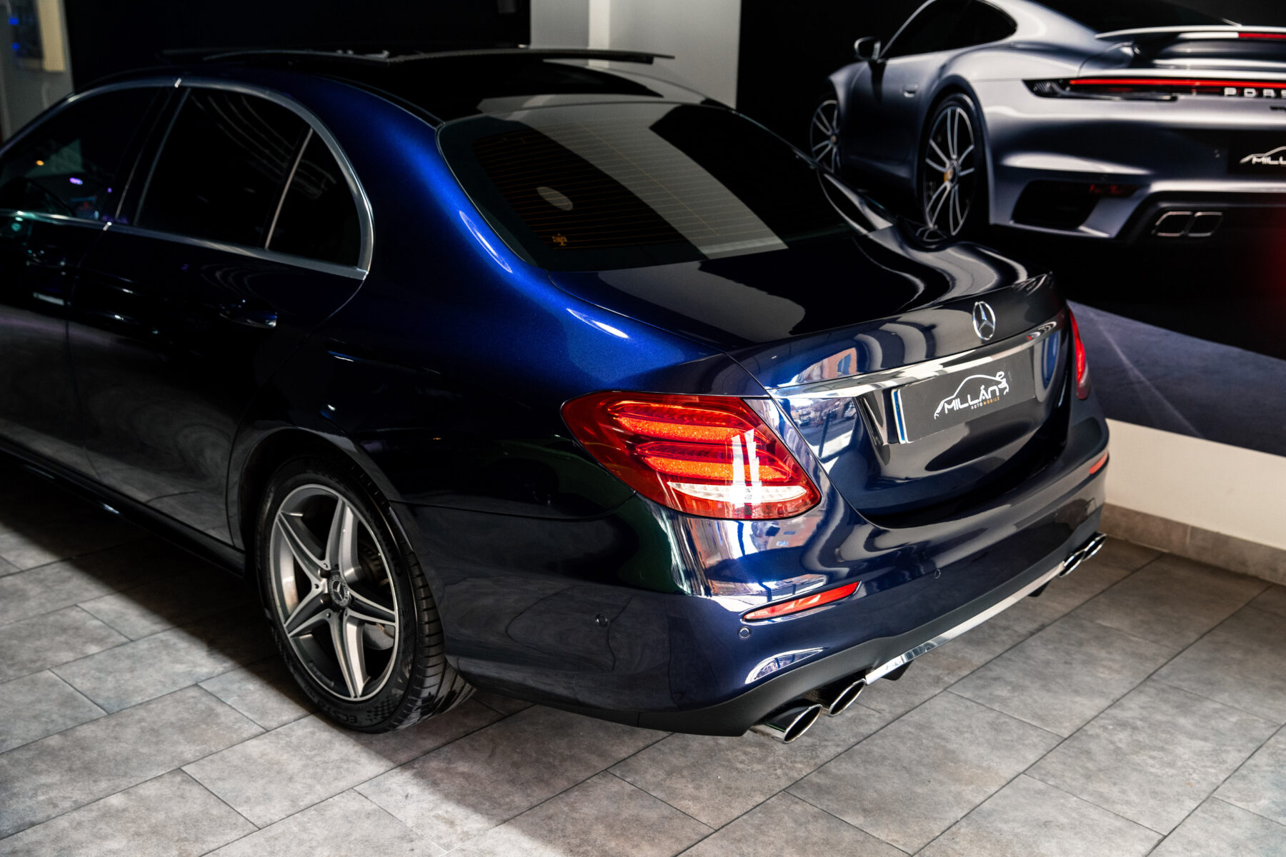 MERCEDES-BENZ E350 AMG