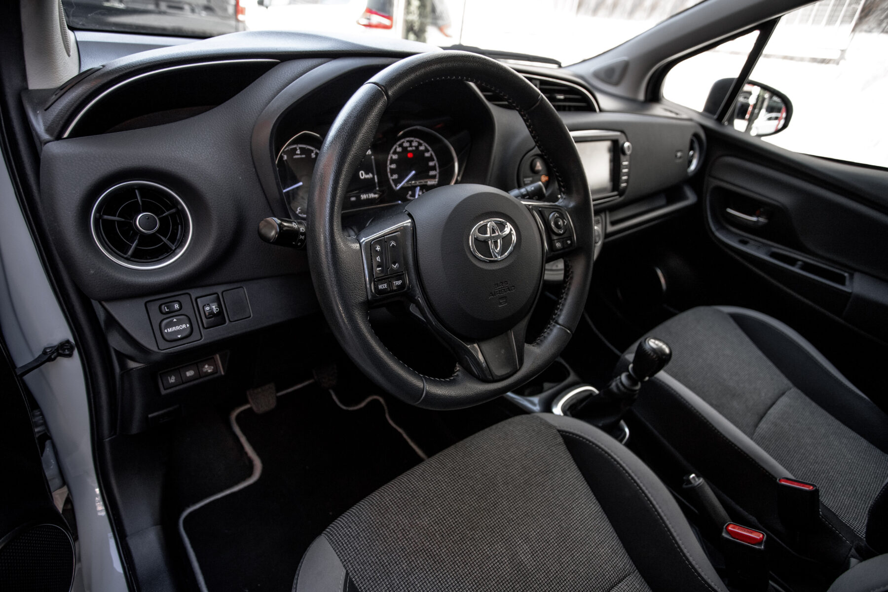 TOYOTA YARIS 20 ANIVERSARIO