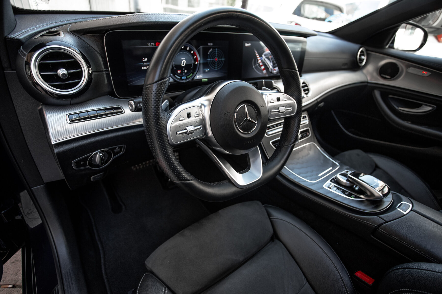 MERCEDES-BENZ E350 AMG