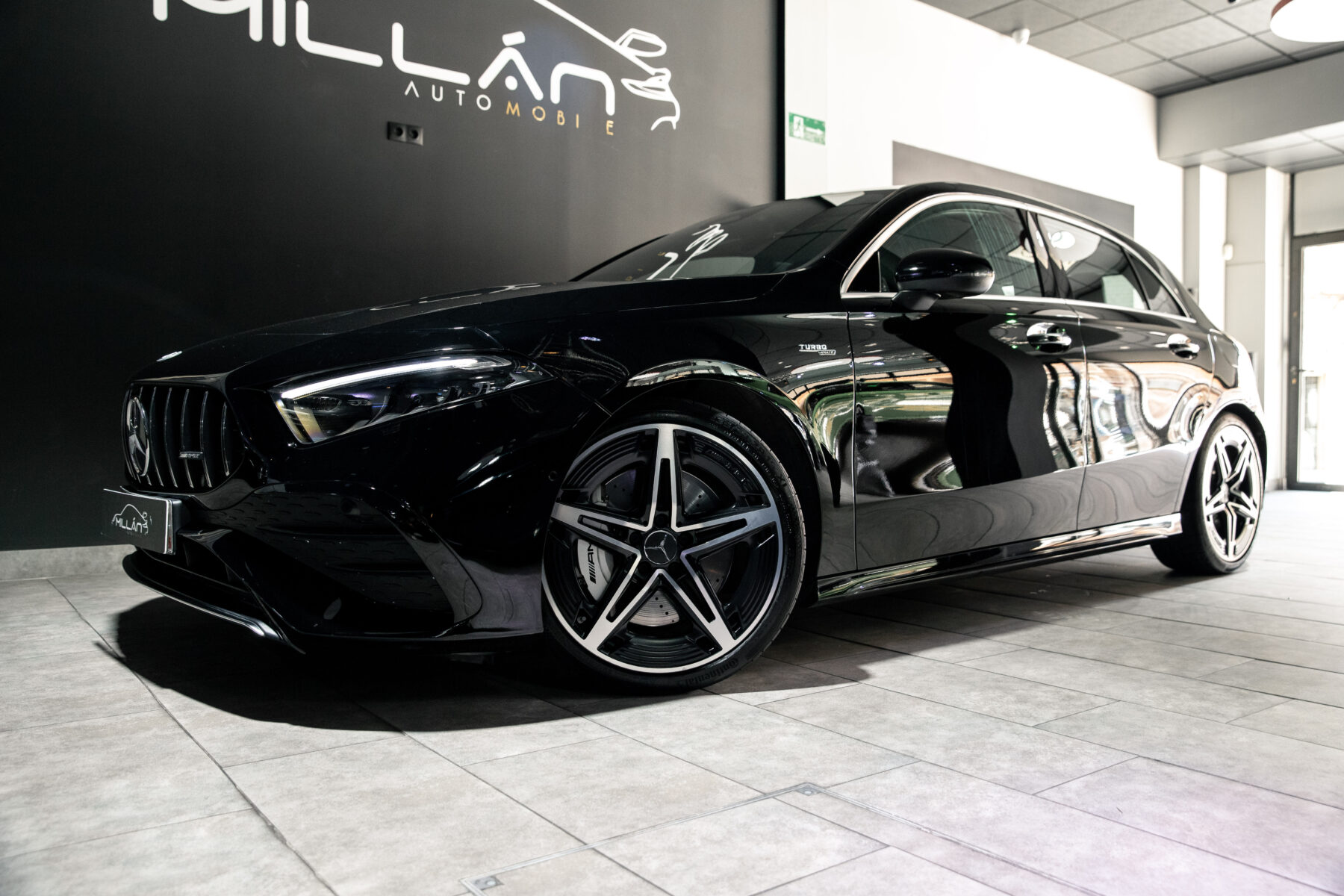 MERCEDES-BENZ A35AMG 4 MATIC