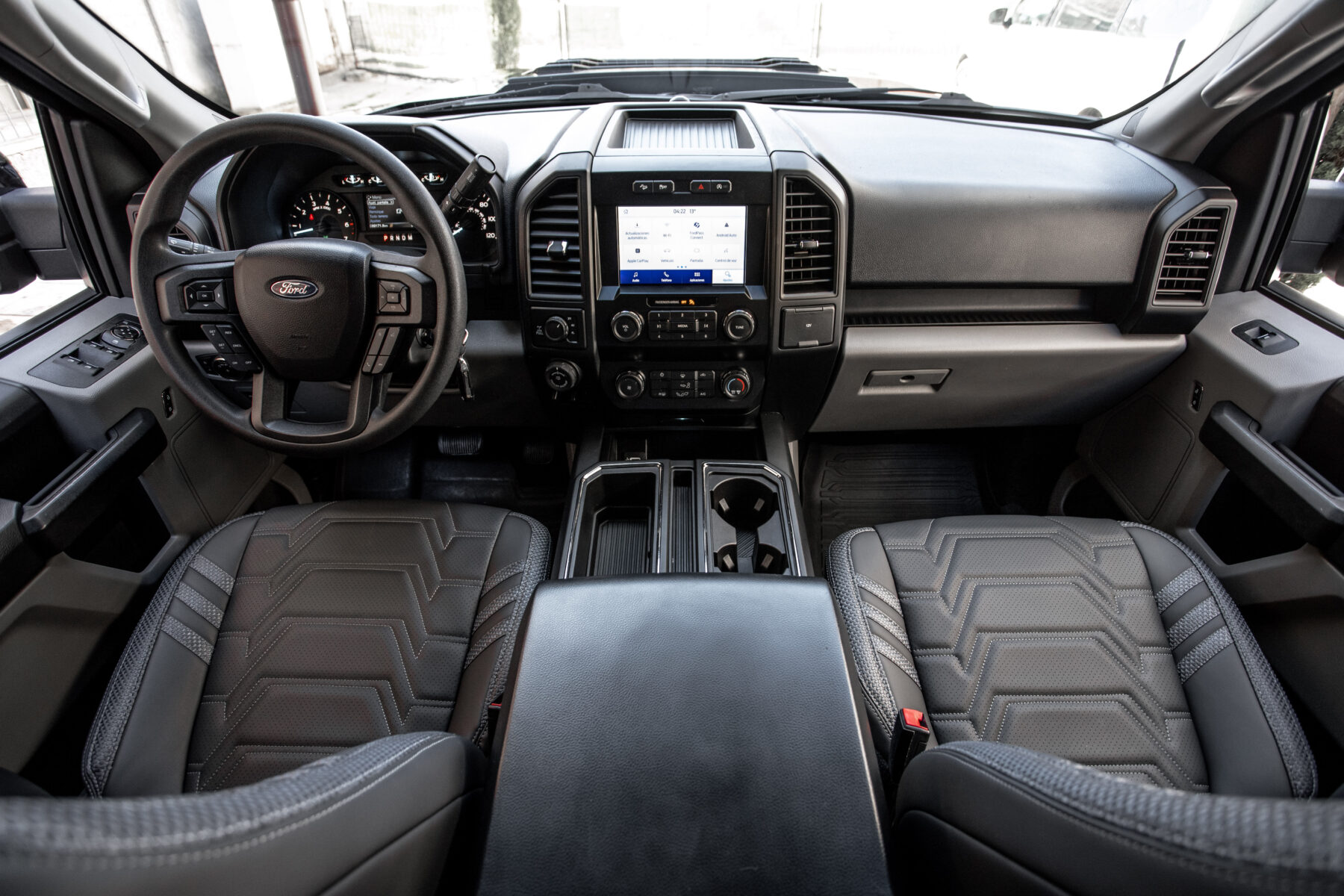 FORD F150 XLT LARIAT SUPERCREW AWD V8