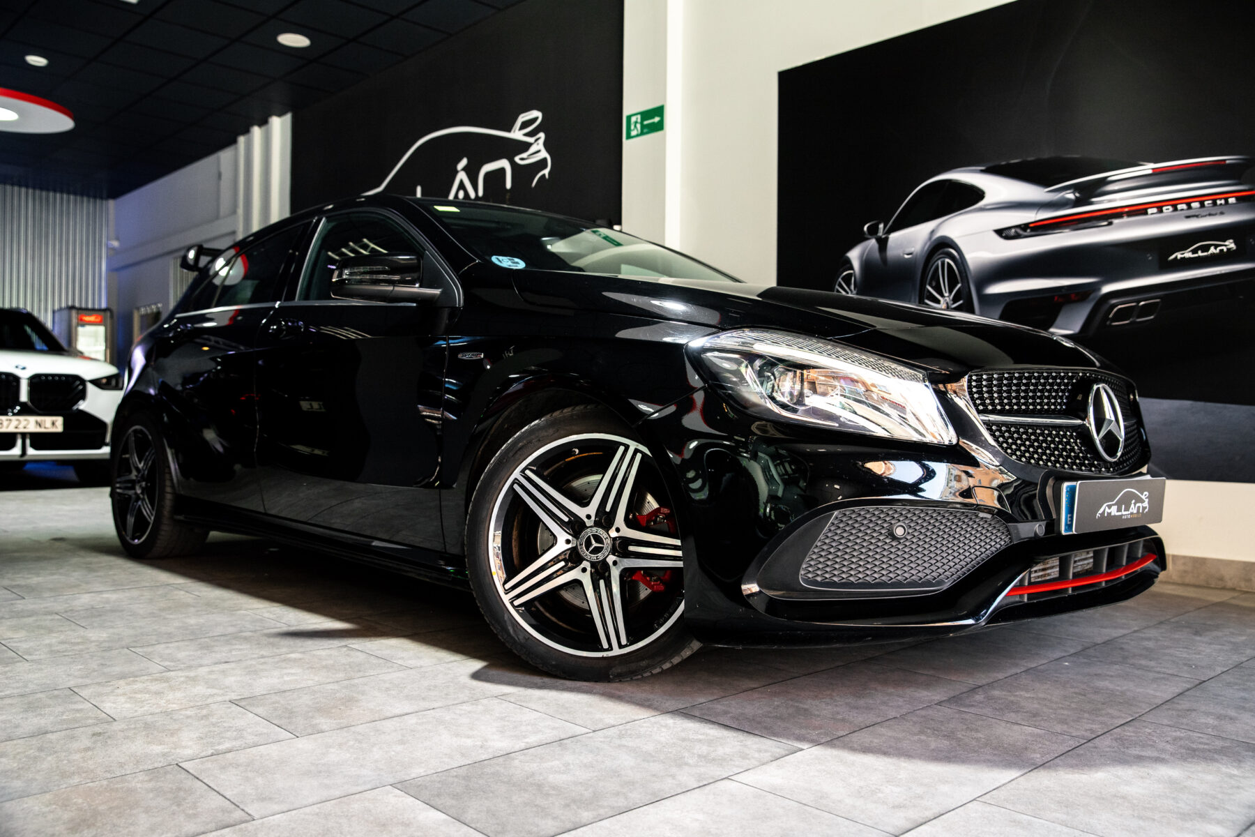 MERCEDES-BENZ A250 AMG 4 MATIC