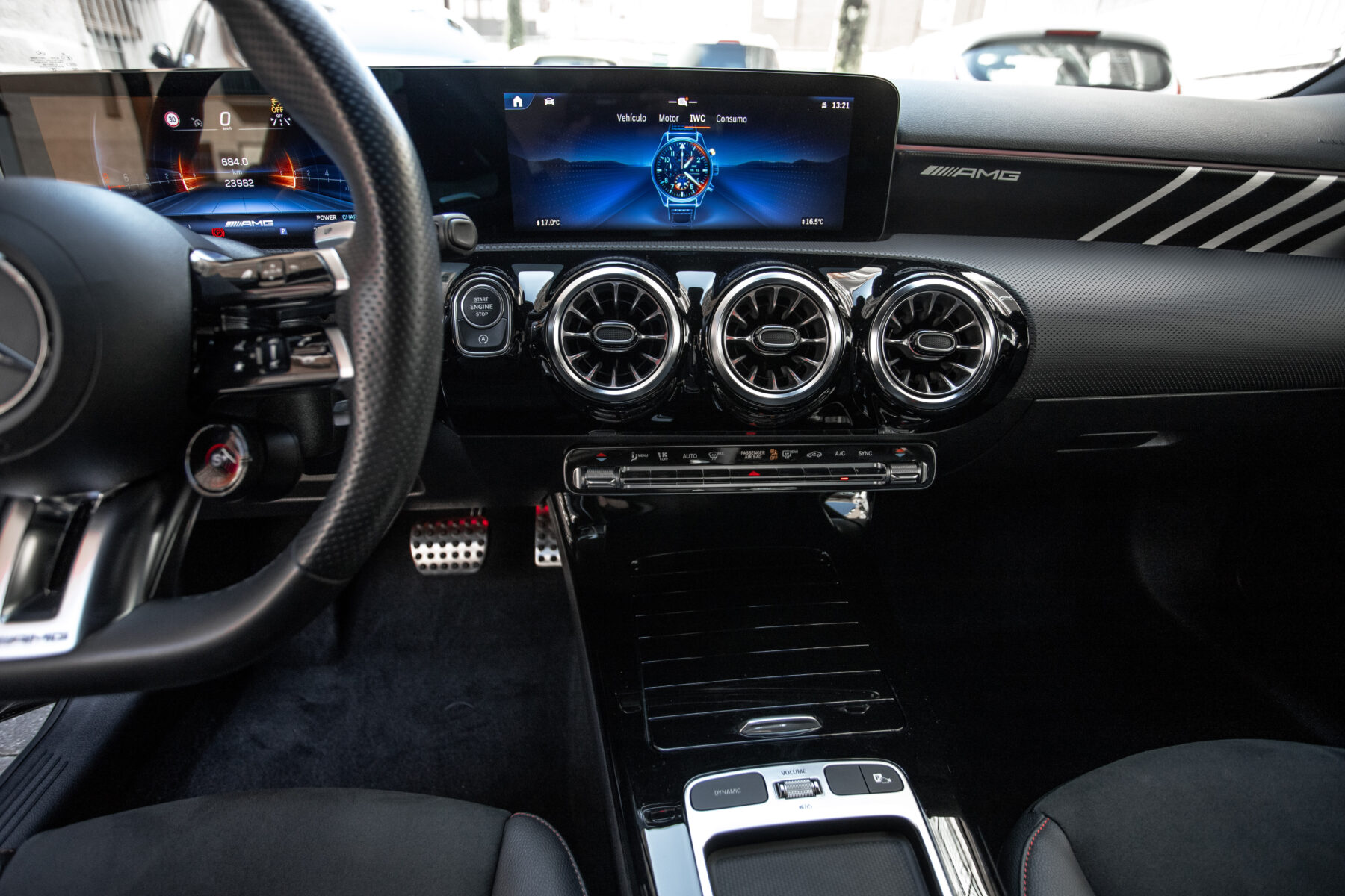 MERCEDES-BENZ A35AMG 4 MATIC