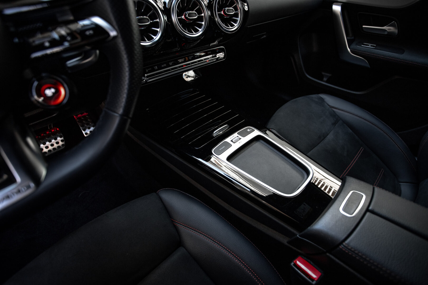 MERCEDES-BENZ A35AMG 4 MATIC