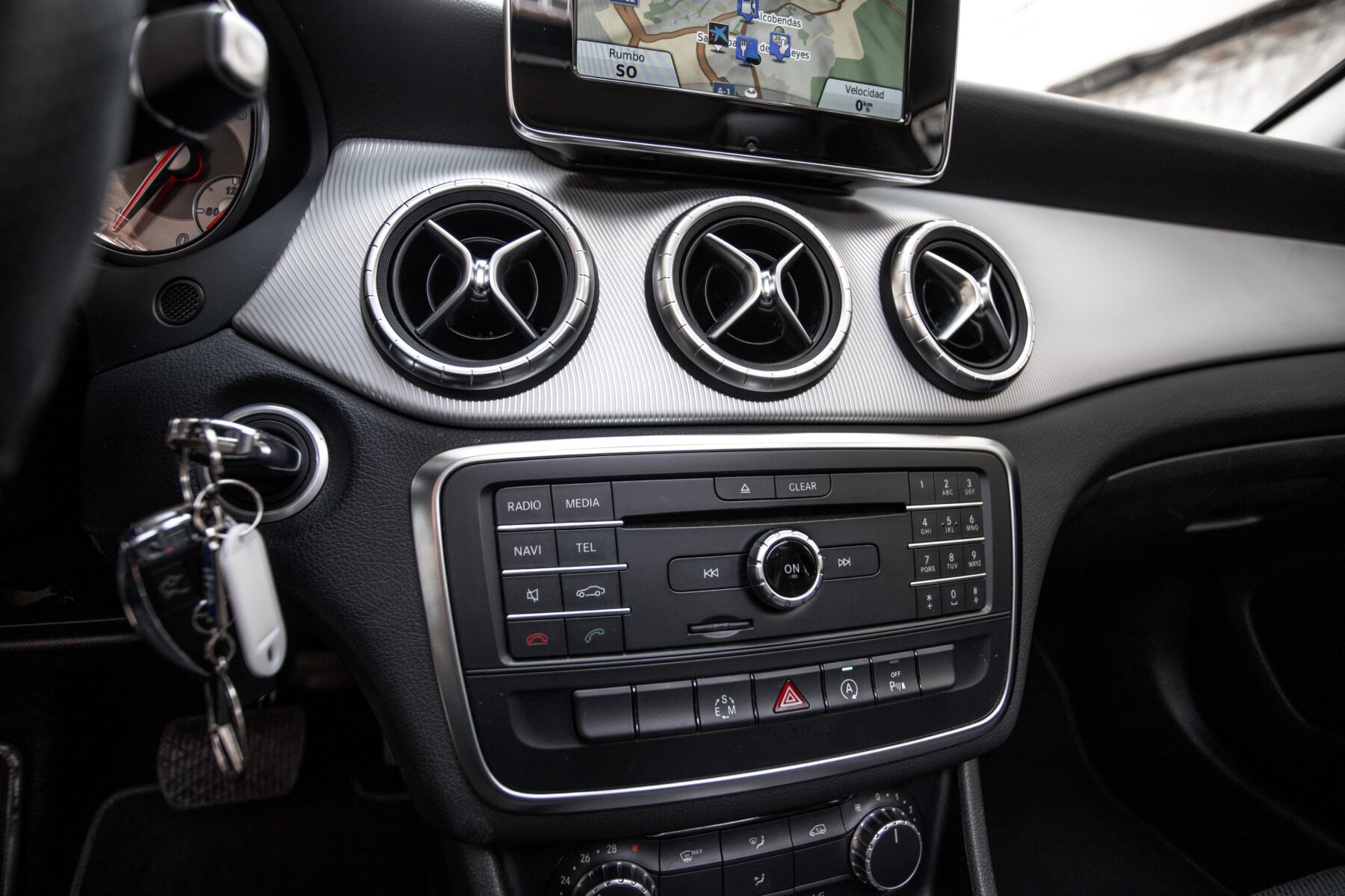 MERCEDES-BENZ CLA 200d 4 matic