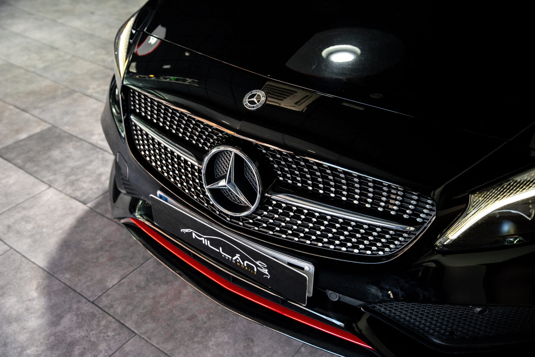 MERCEDES-BENZ A250 AMG 4 MATIC