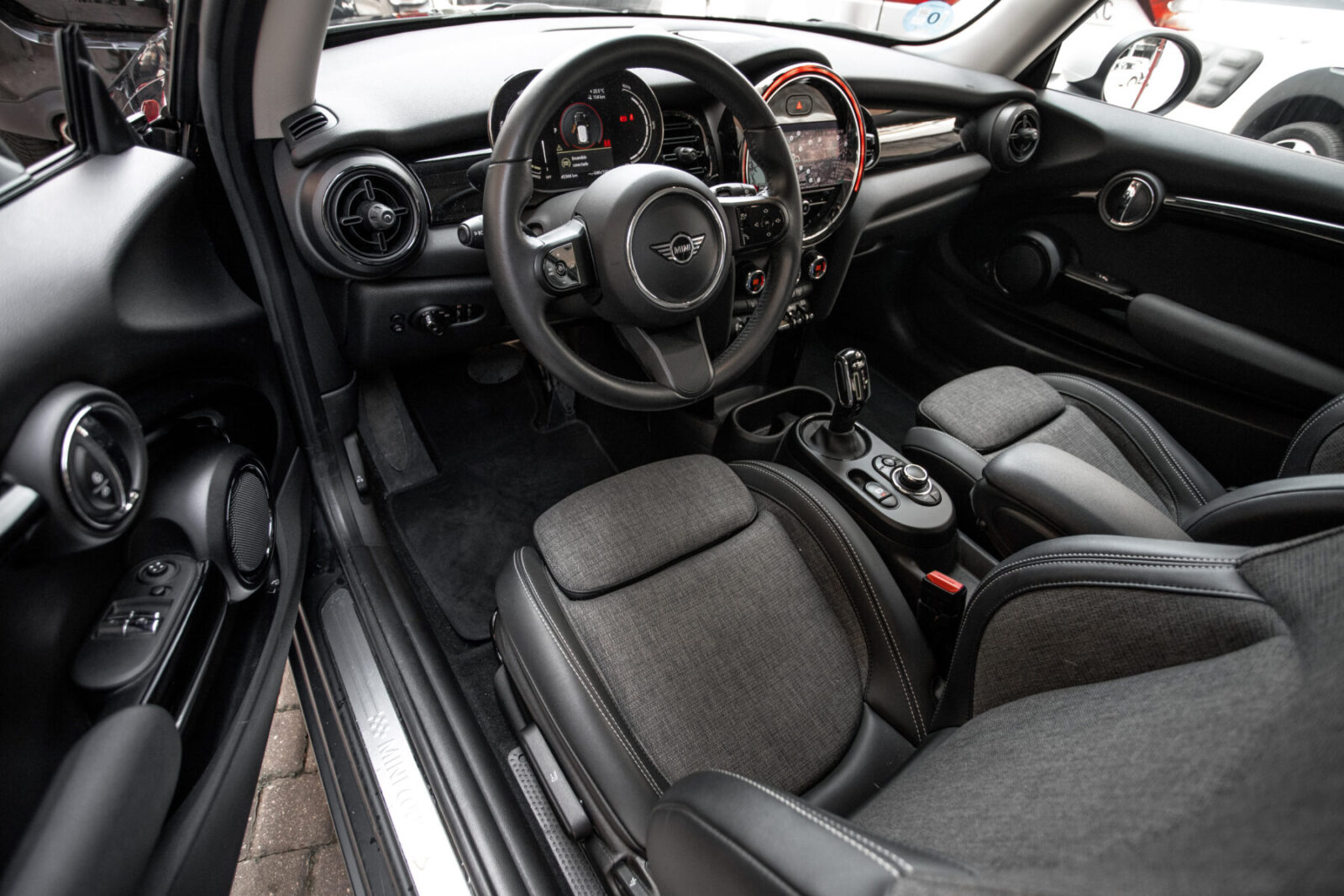 MINI COOPER SE