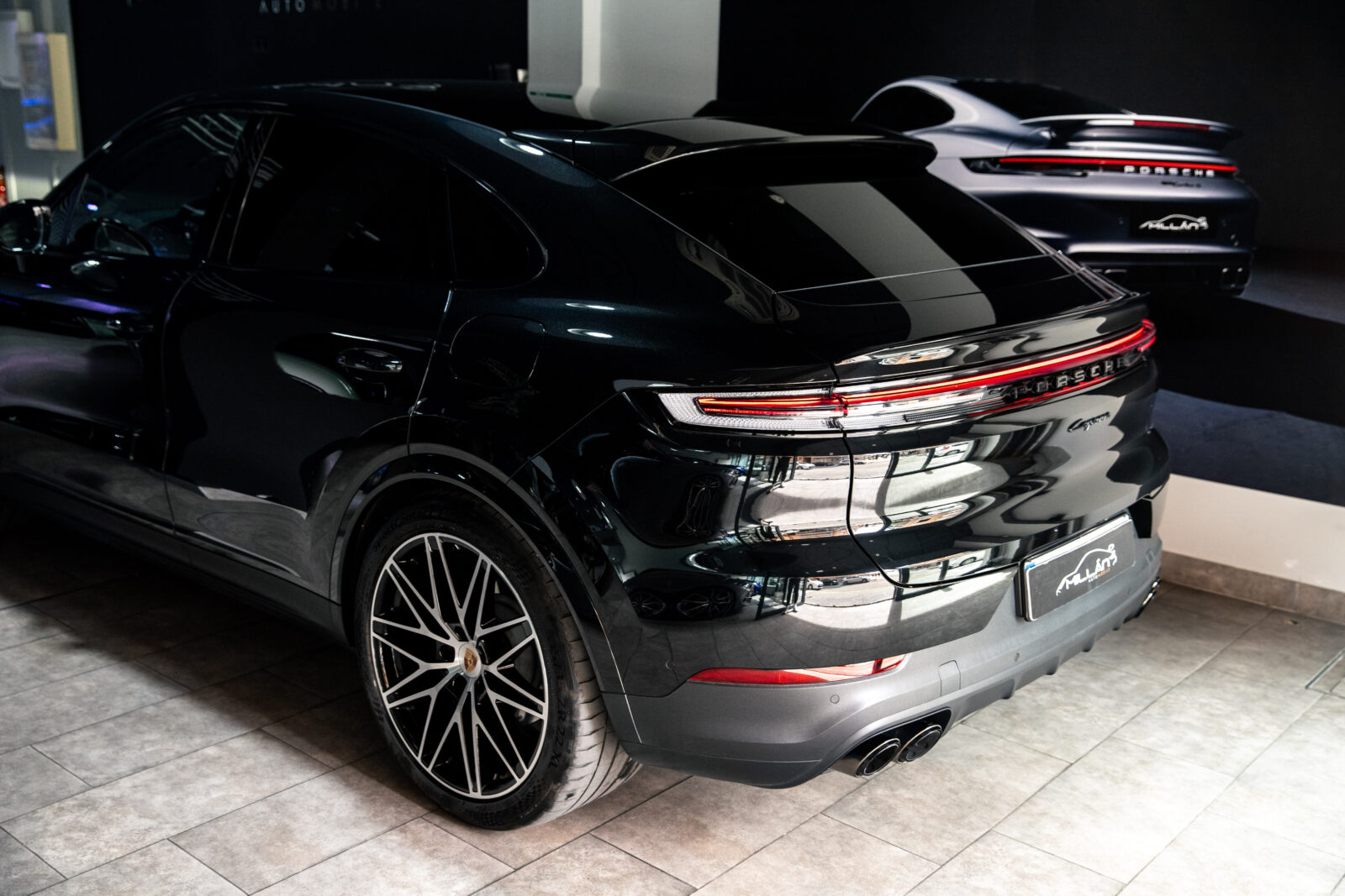 PORSCHE Cayenne Coupé S EHybrid Black Edition