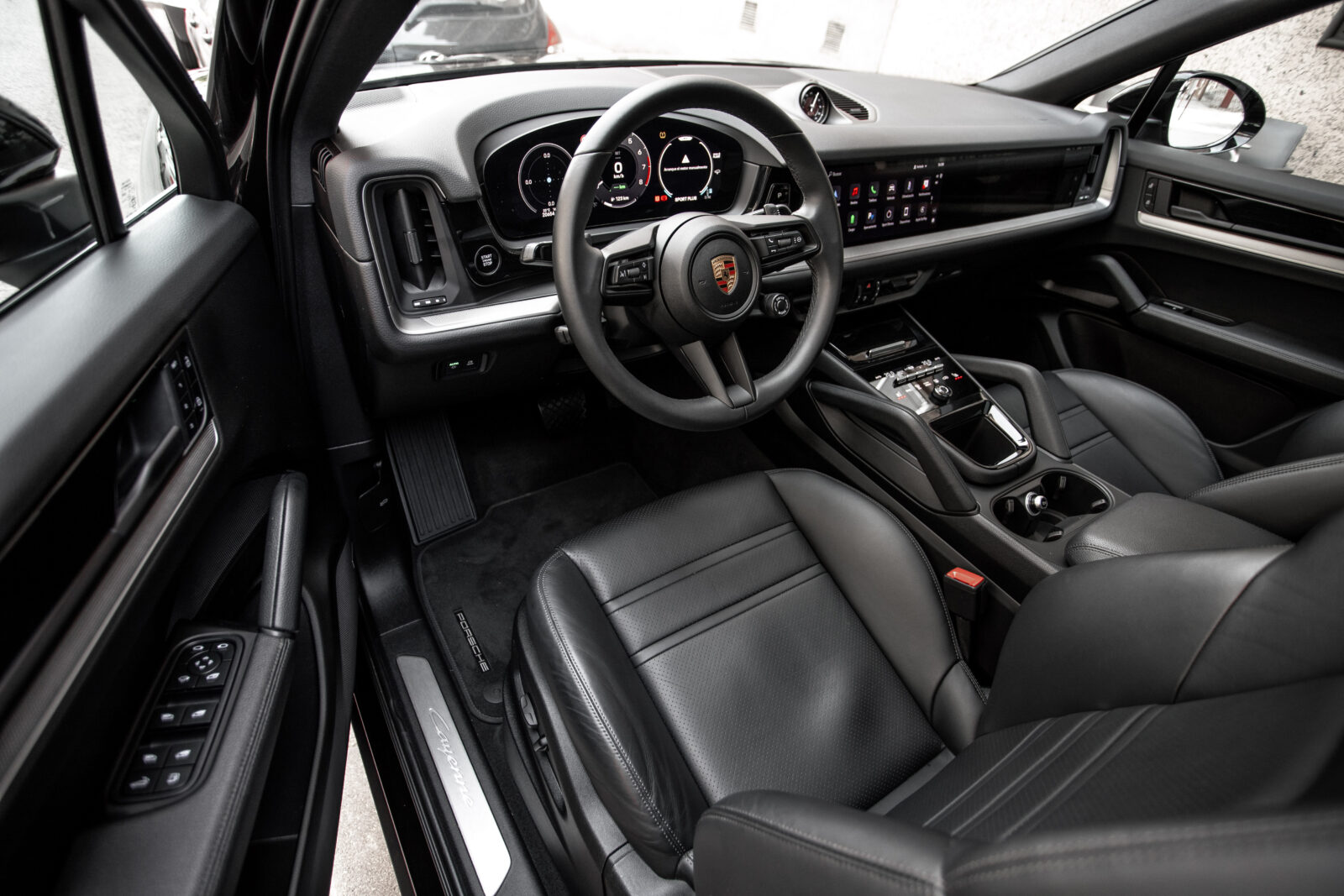 PORSCHE Cayenne Coupé S EHybrid Black Edition