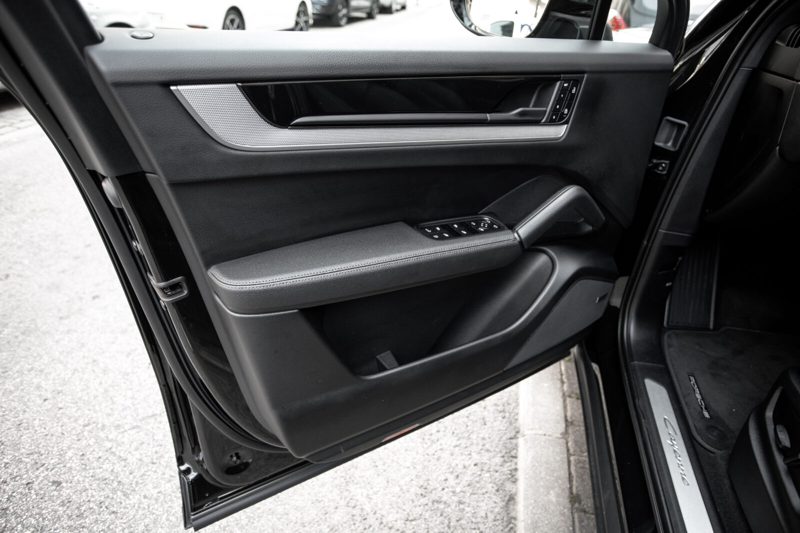 PORSCHE Cayenne Coupé S EHybrid Black Edition