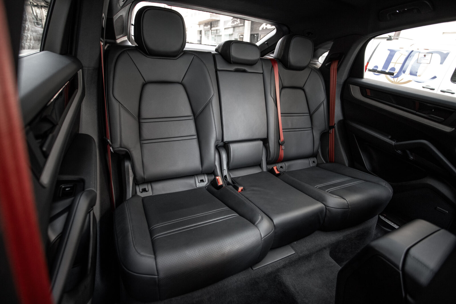 PORSCHE Cayenne Coupé S EHybrid Black Edition