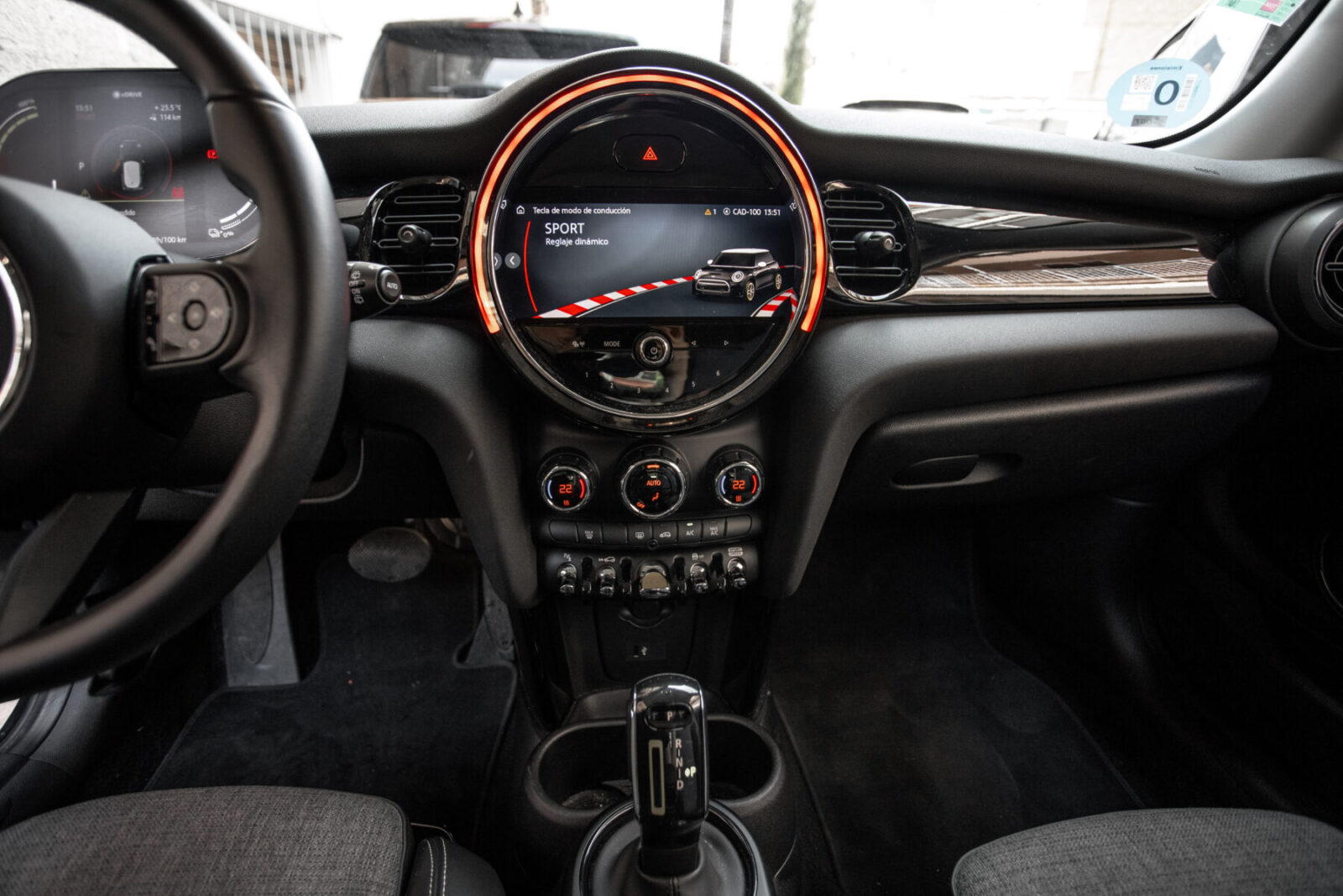 MINI COOPER SE