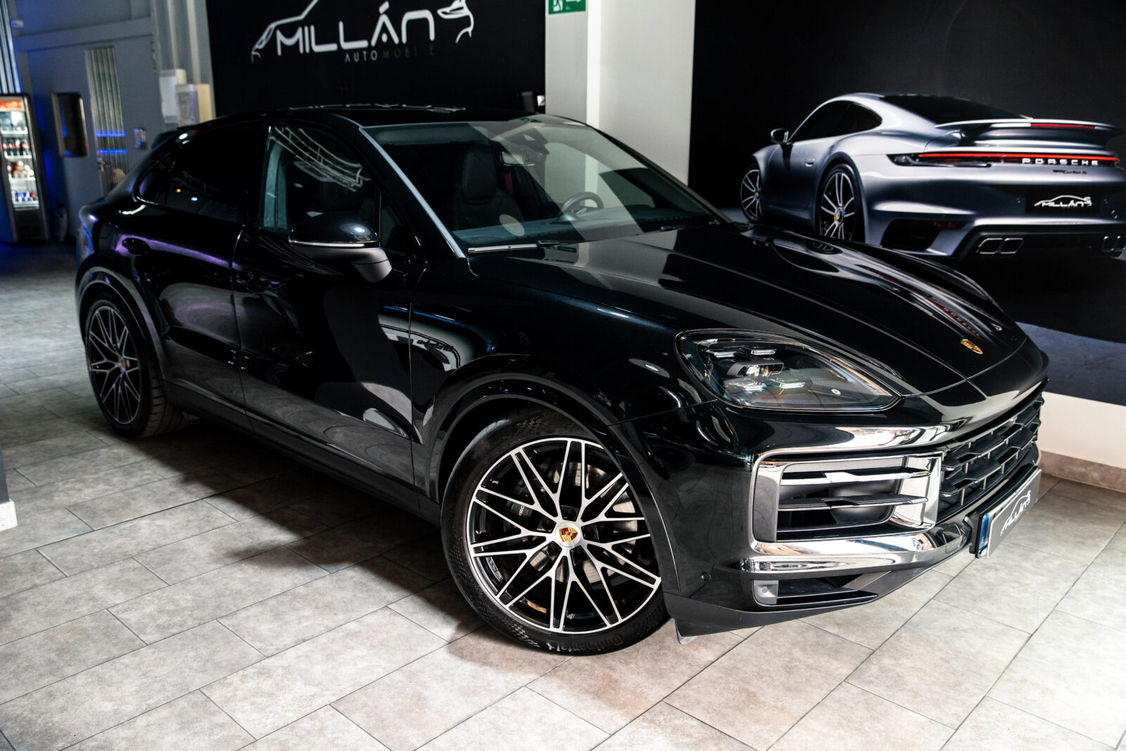 PORSCHE Cayenne Coupé S EHybrid Black Edition