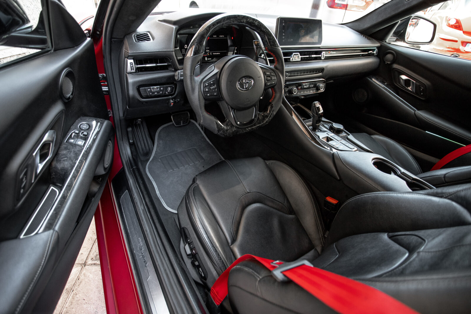 TOYOTA SUPRA