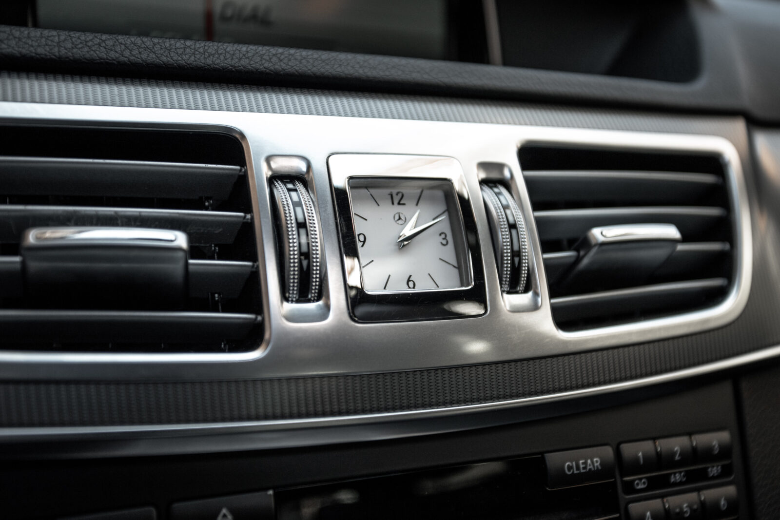 MERCEDES-BENZ E300 HYBRID