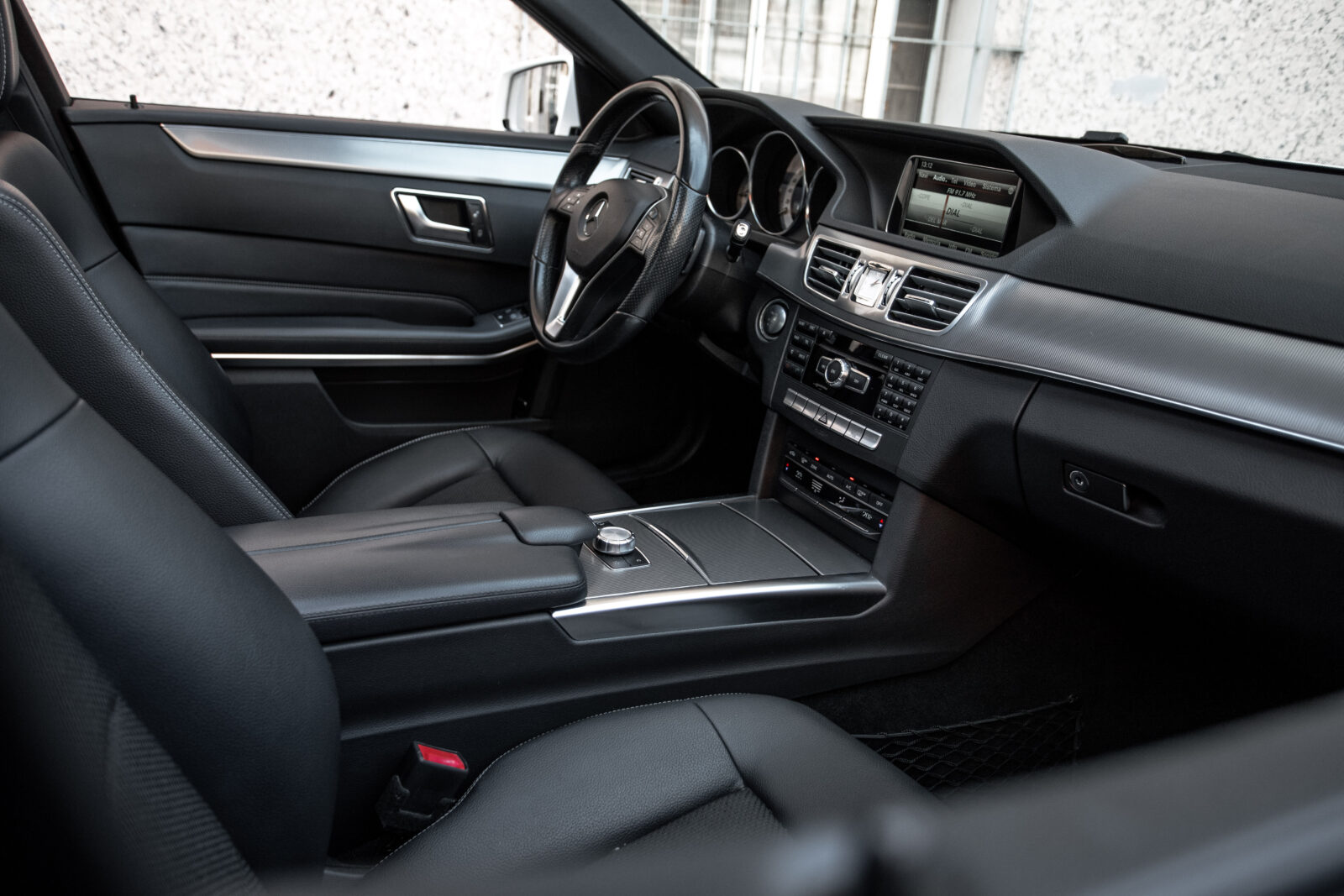 MERCEDES-BENZ E300 HYBRID