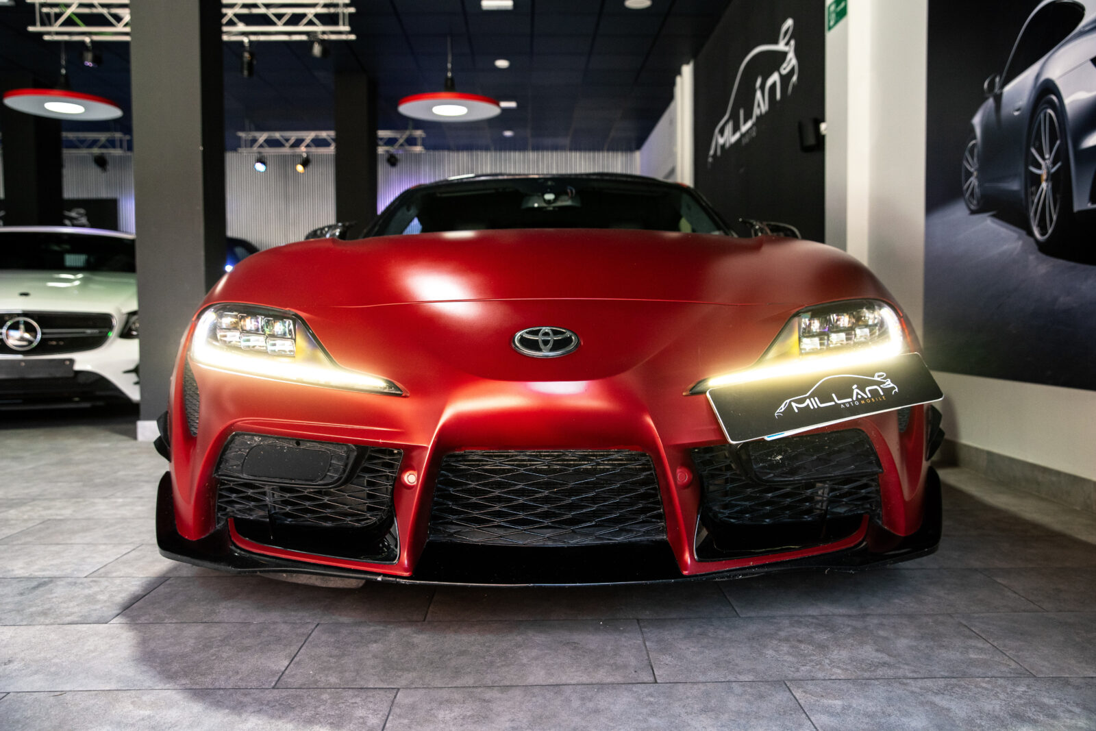 TOYOTA SUPRA