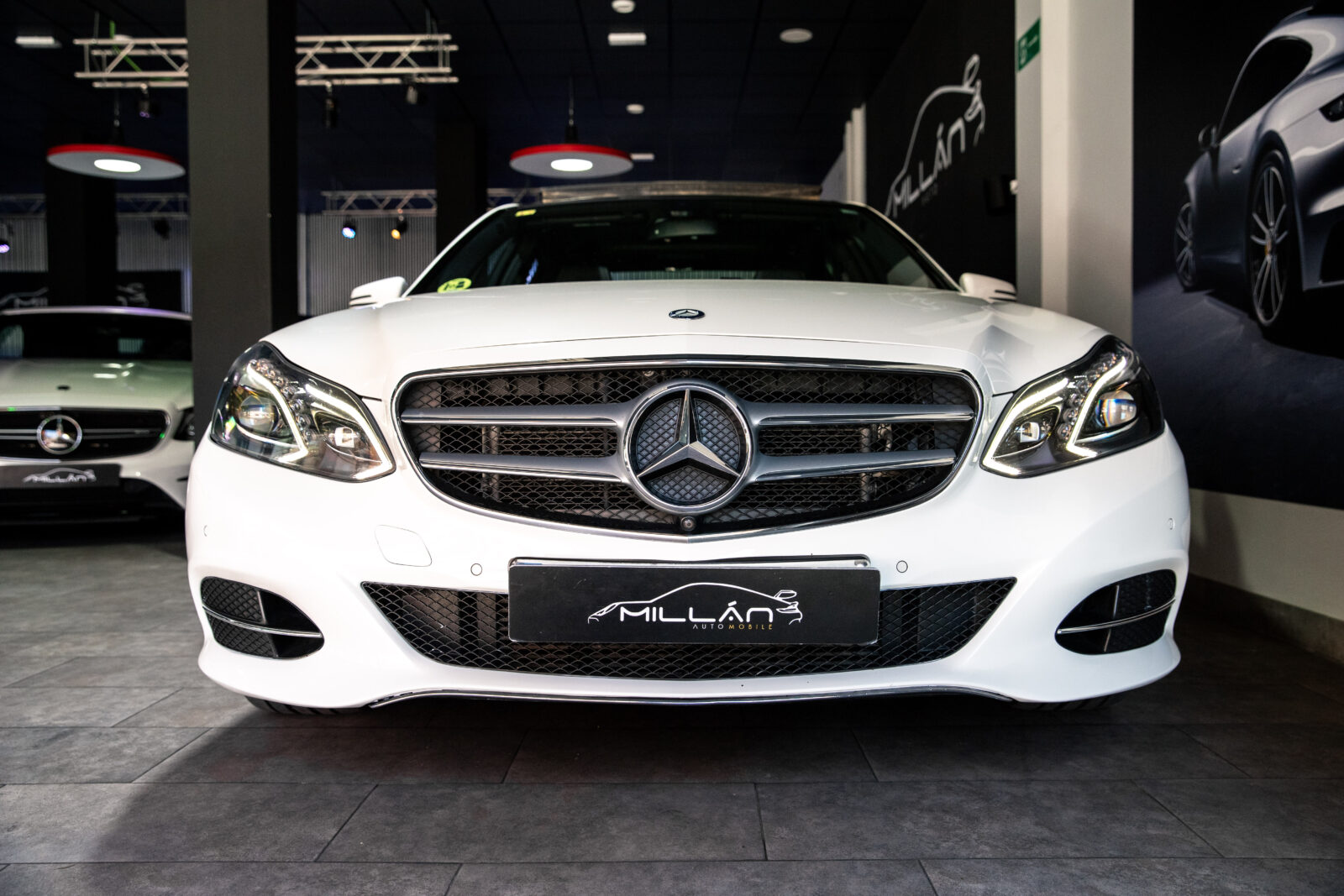 MERCEDES-BENZ E300 HYBRID