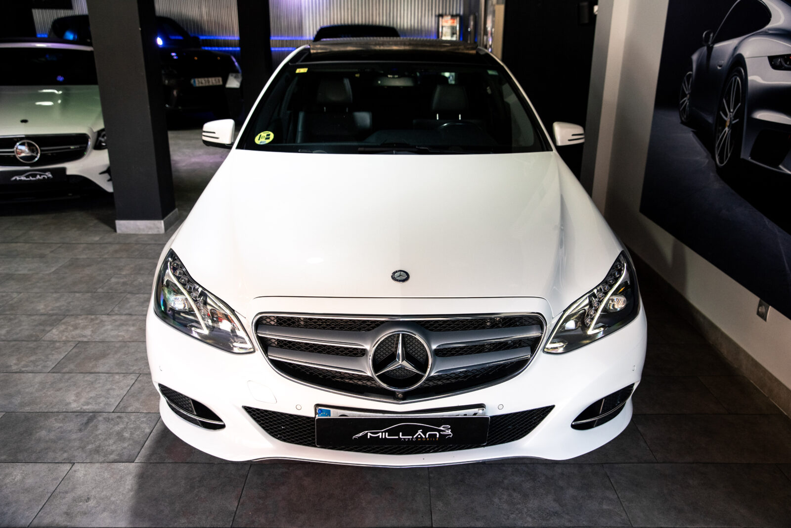 MERCEDES-BENZ E300 HYBRID