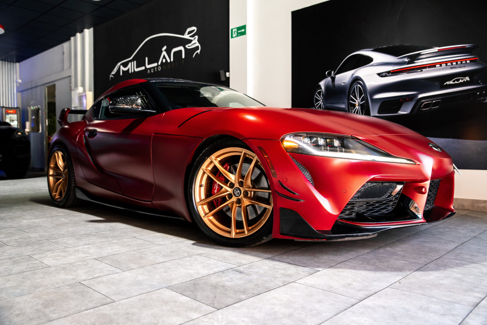 TOYOTA SUPRA