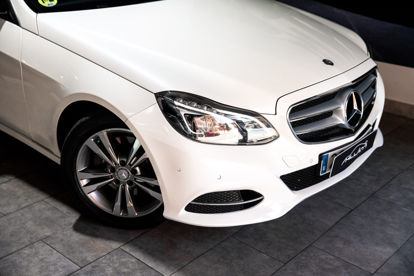 MERCEDES-BENZ E300 HYBRID