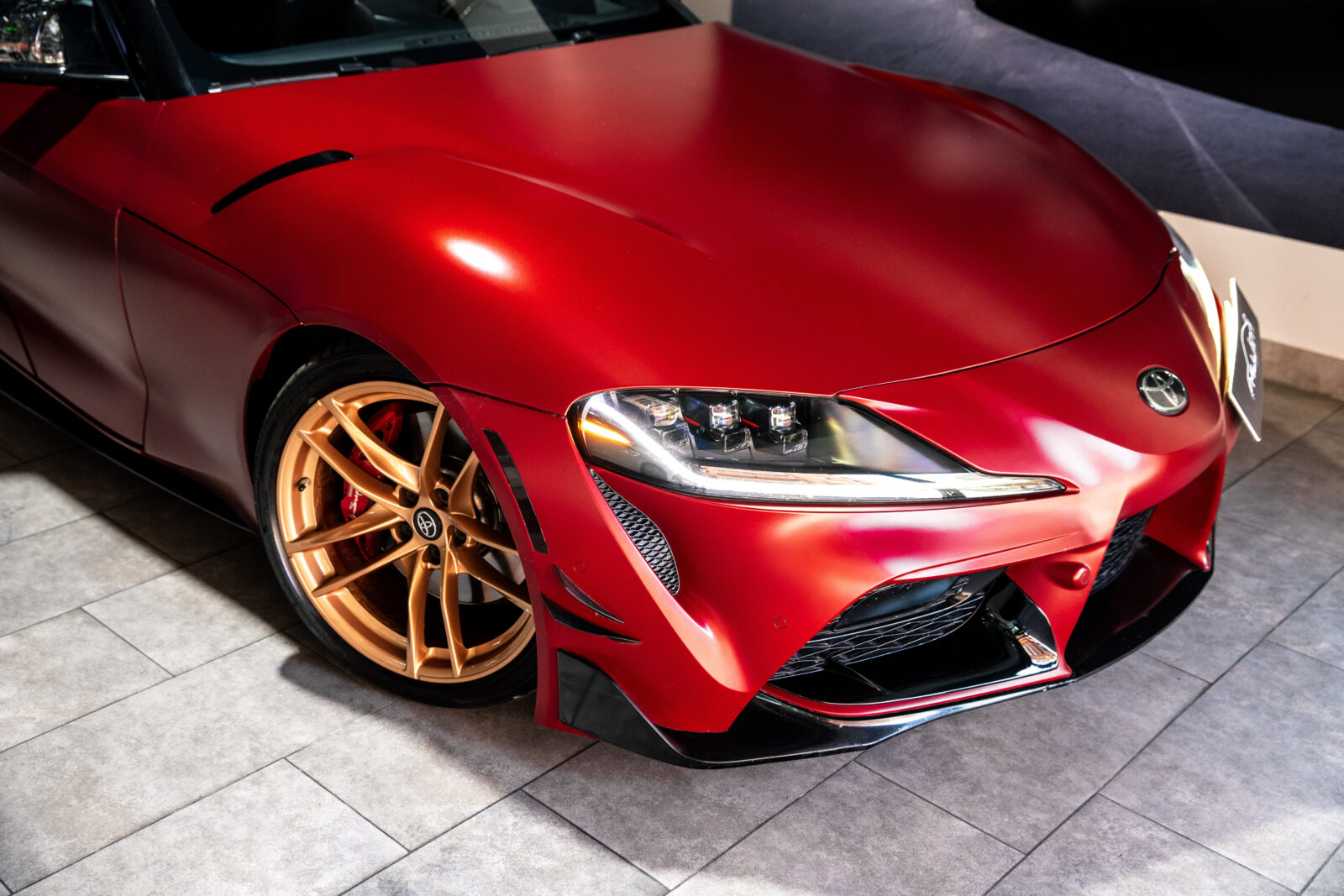 TOYOTA SUPRA