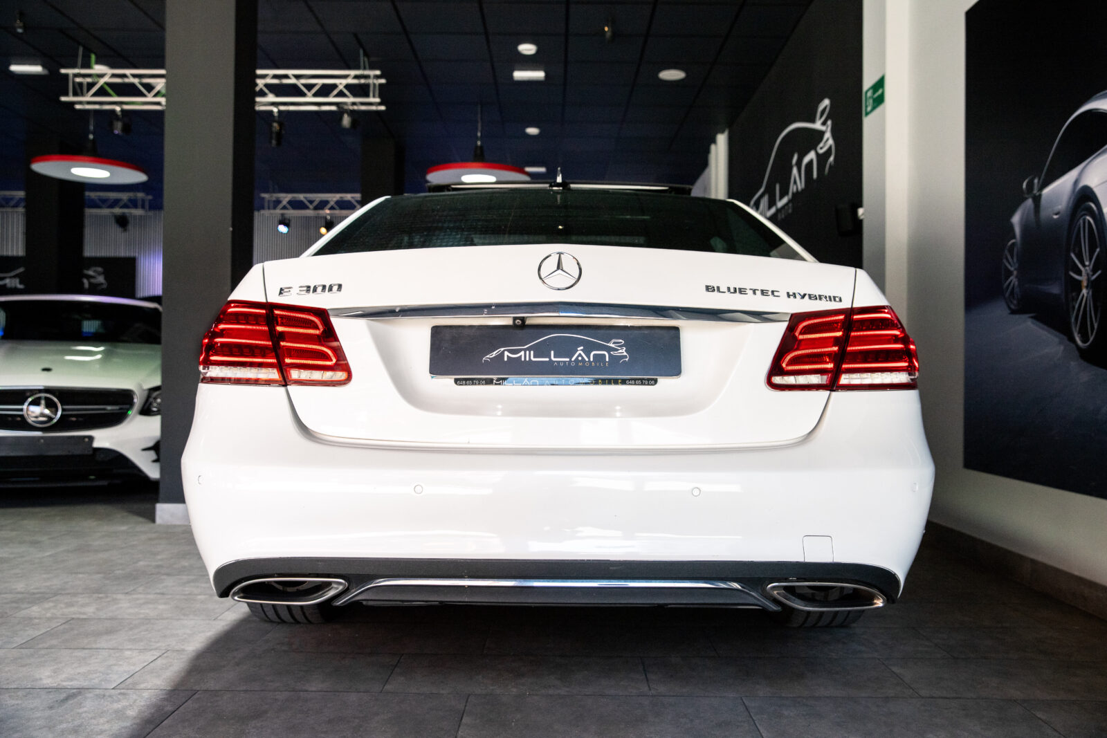 MERCEDES-BENZ E300 HYBRID