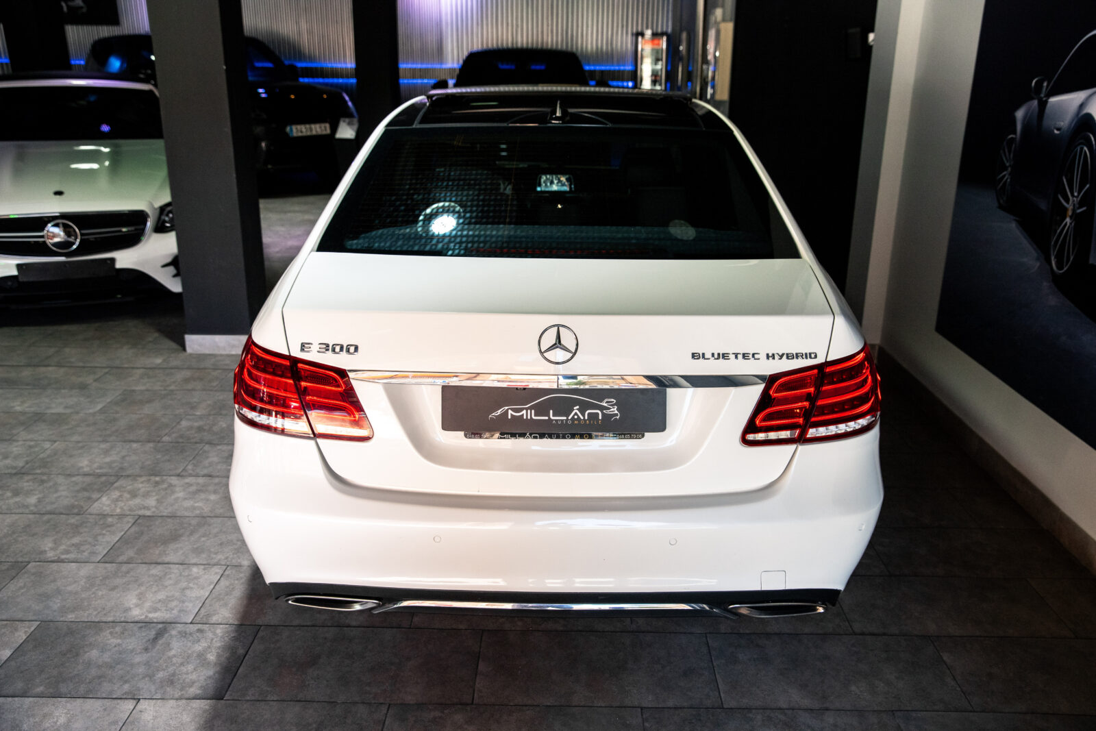 MERCEDES-BENZ E300 HYBRID