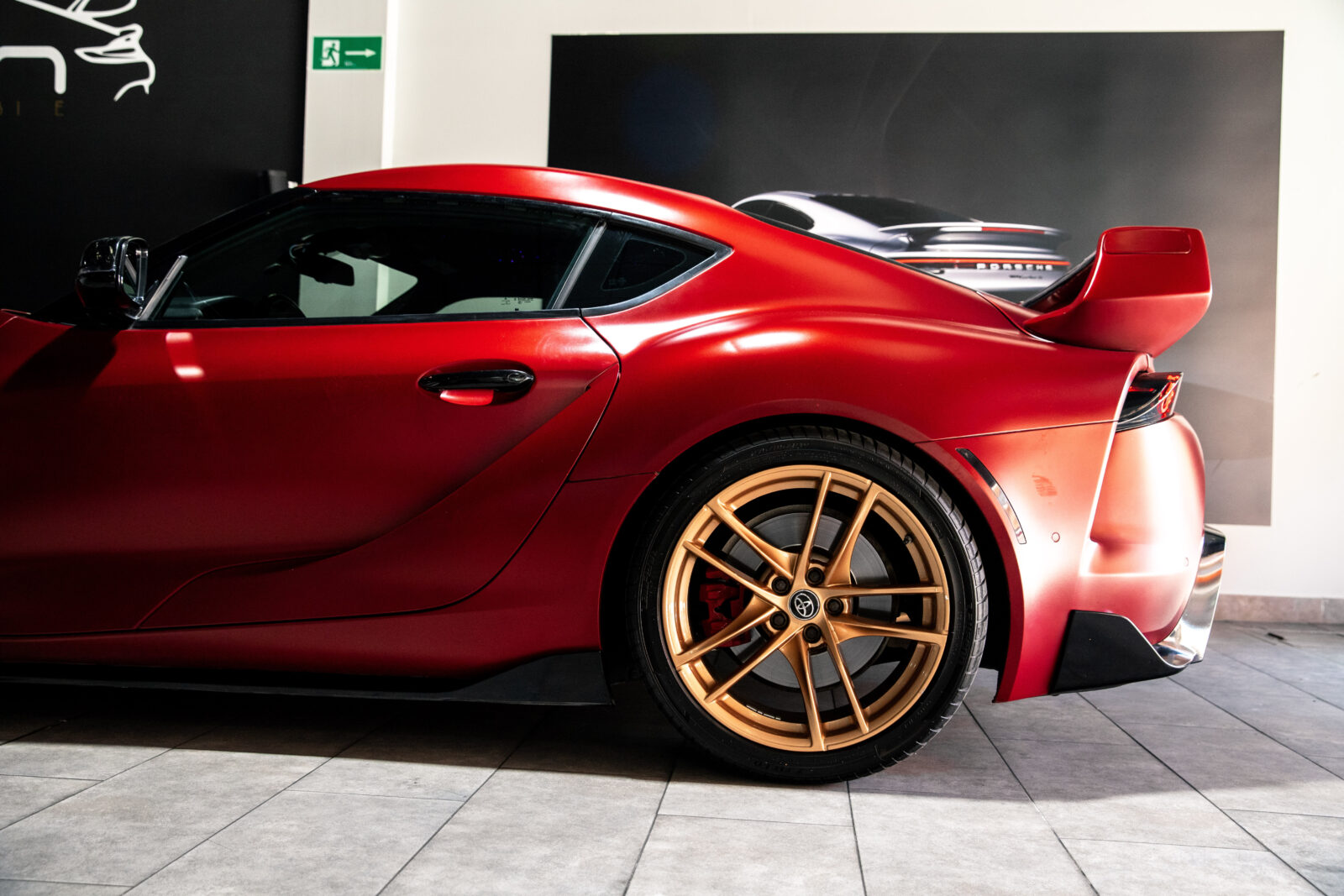TOYOTA SUPRA
