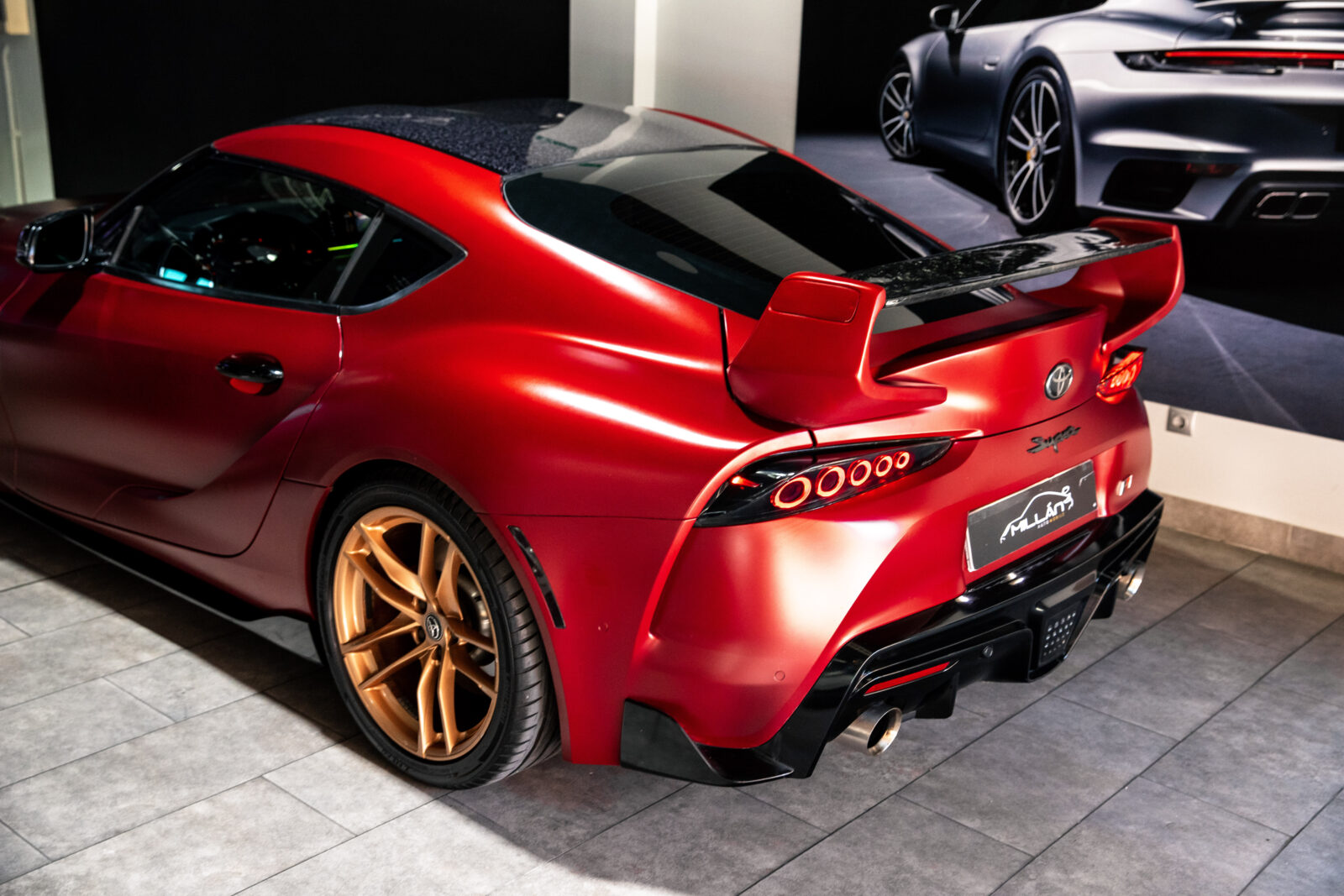 TOYOTA SUPRA