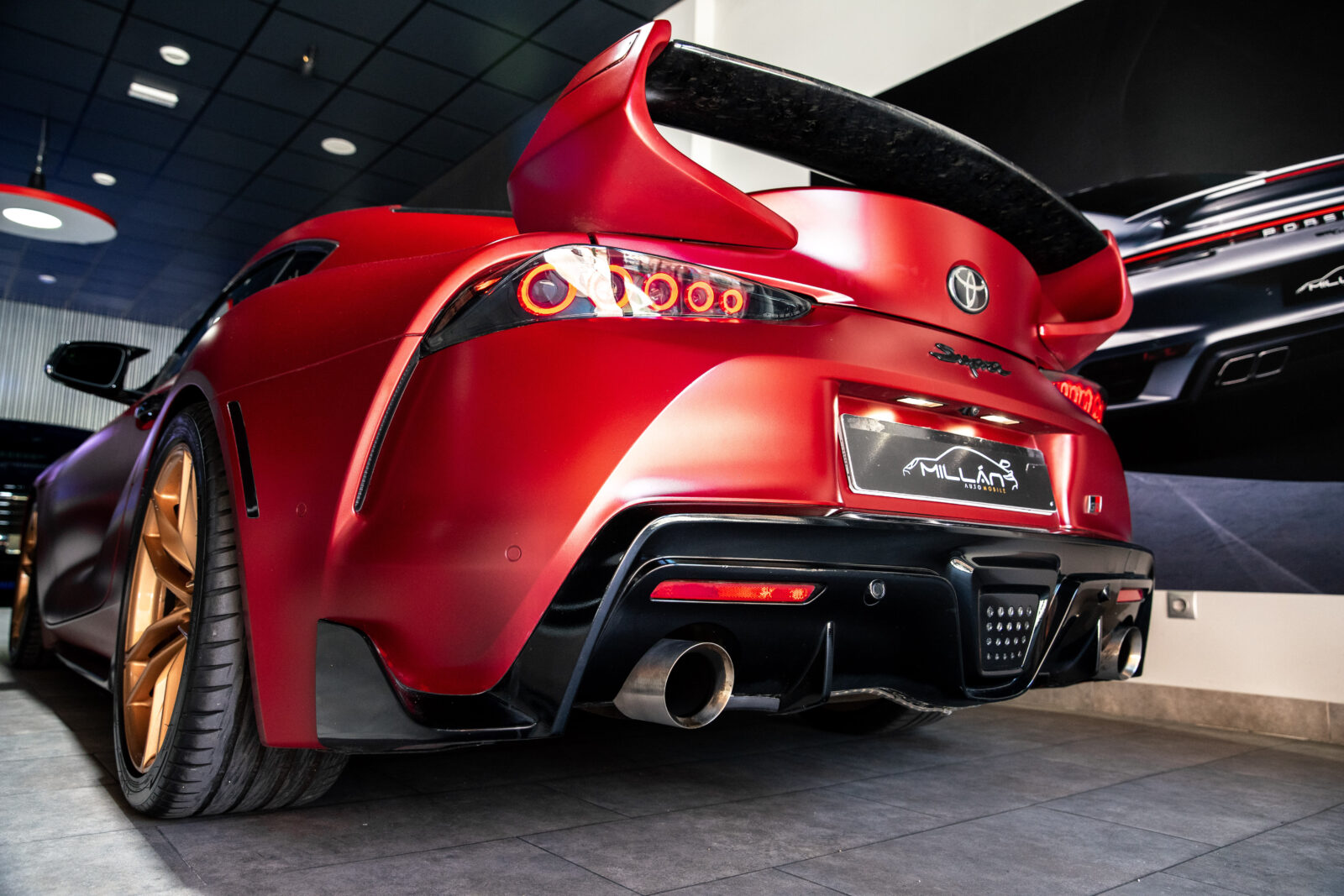 TOYOTA SUPRA