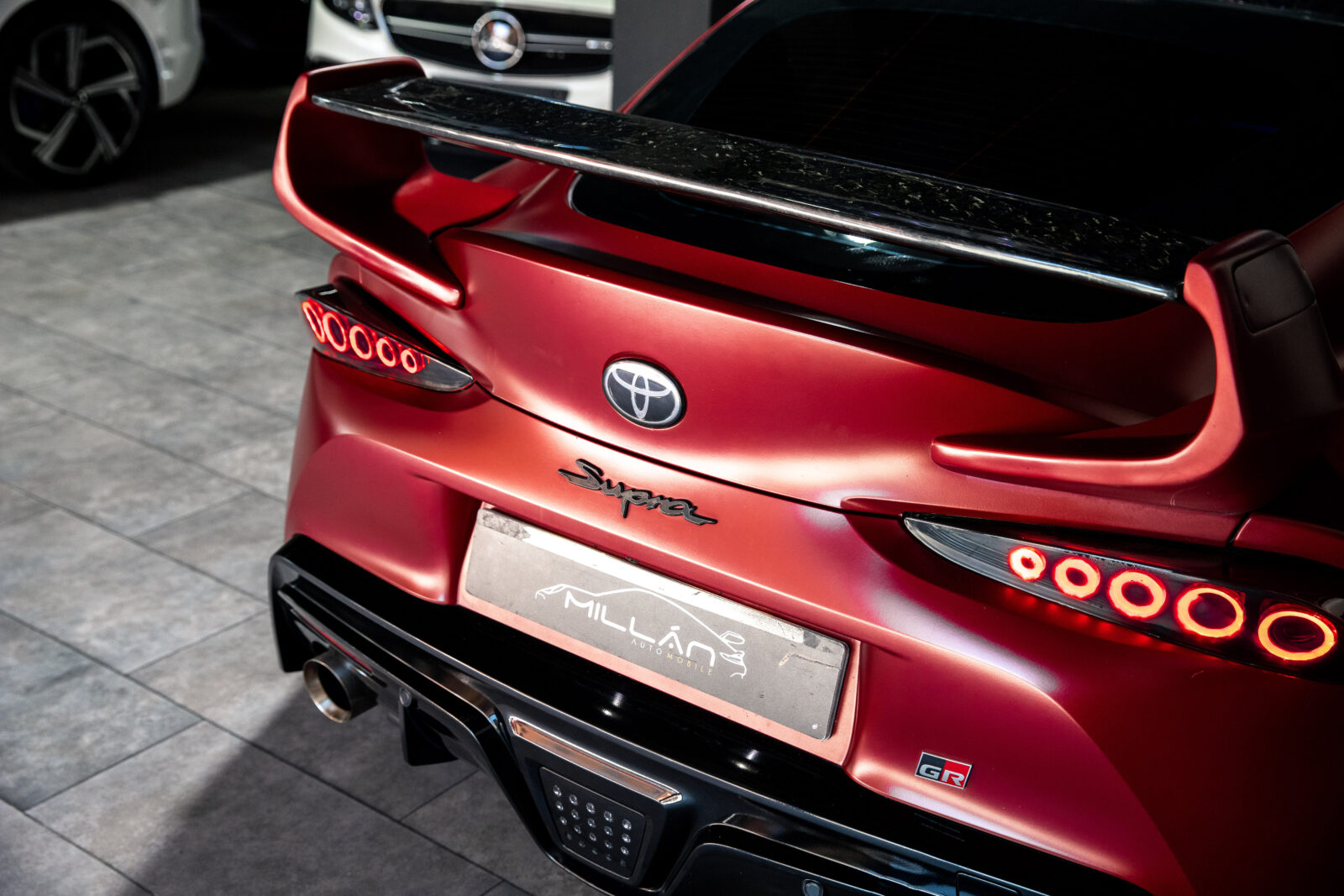 TOYOTA SUPRA