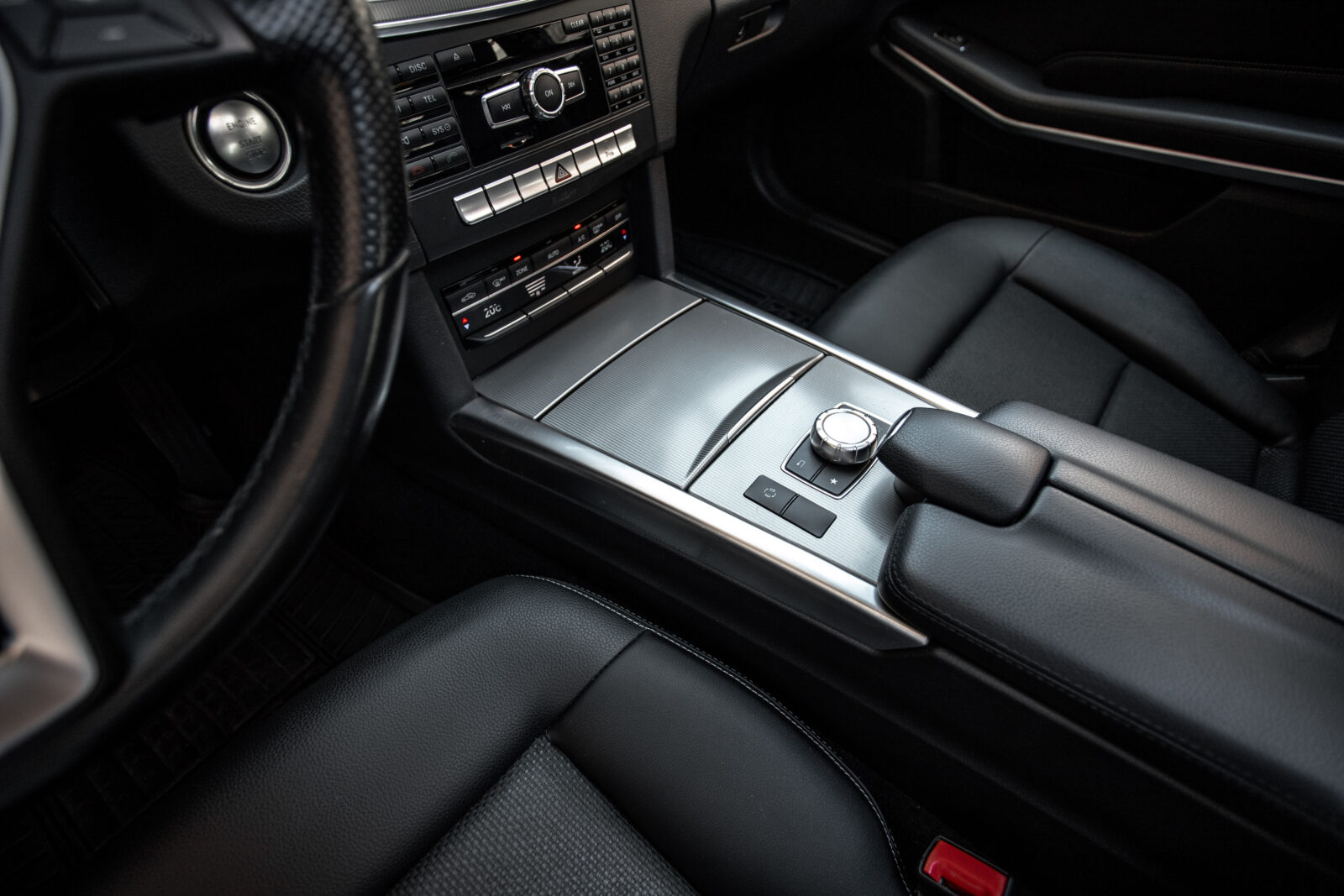MERCEDES-BENZ E300 HYBRID