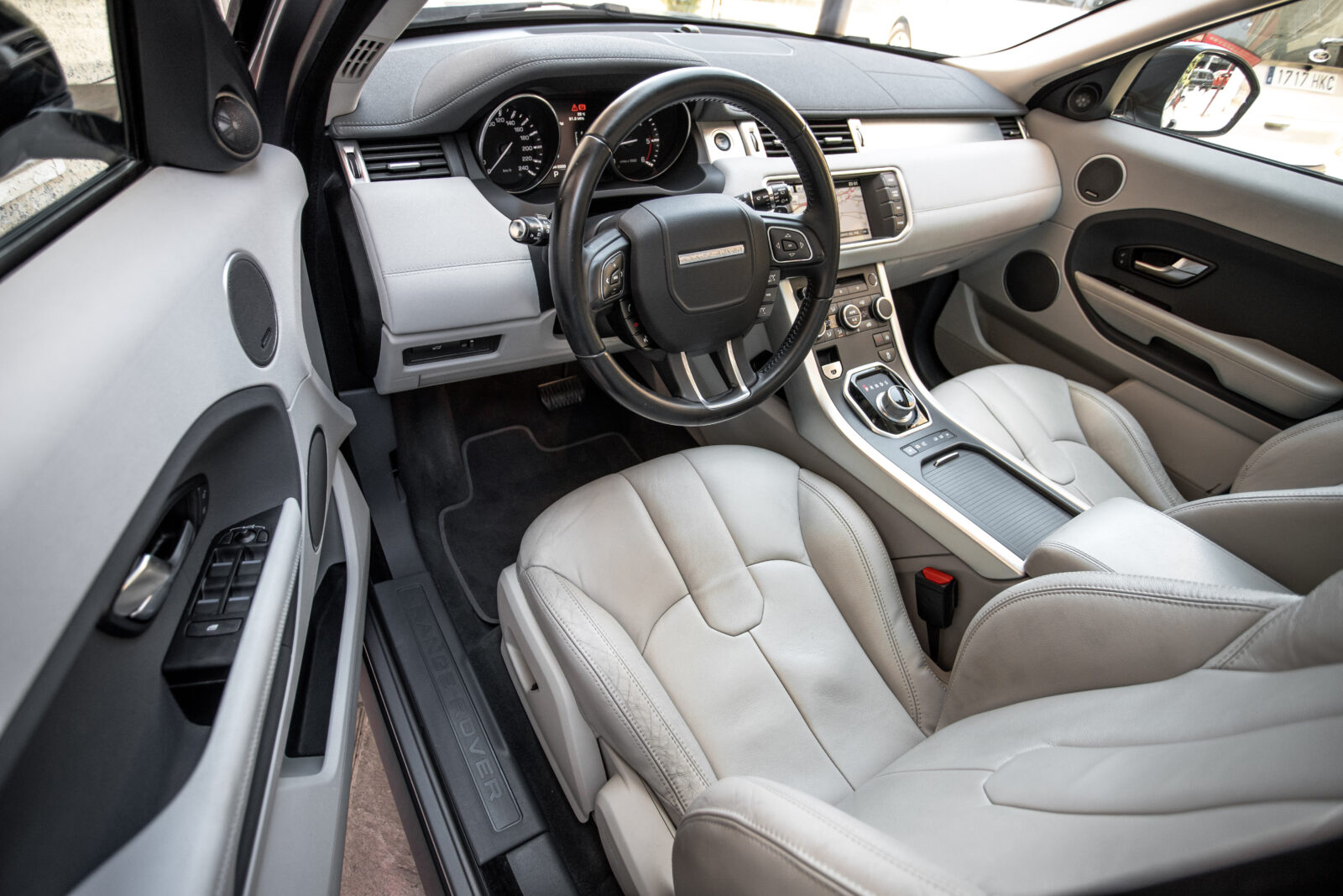 LAND-ROVER Range Rover Evoque  2.2L TD4 4x4 Dynamic Auto
