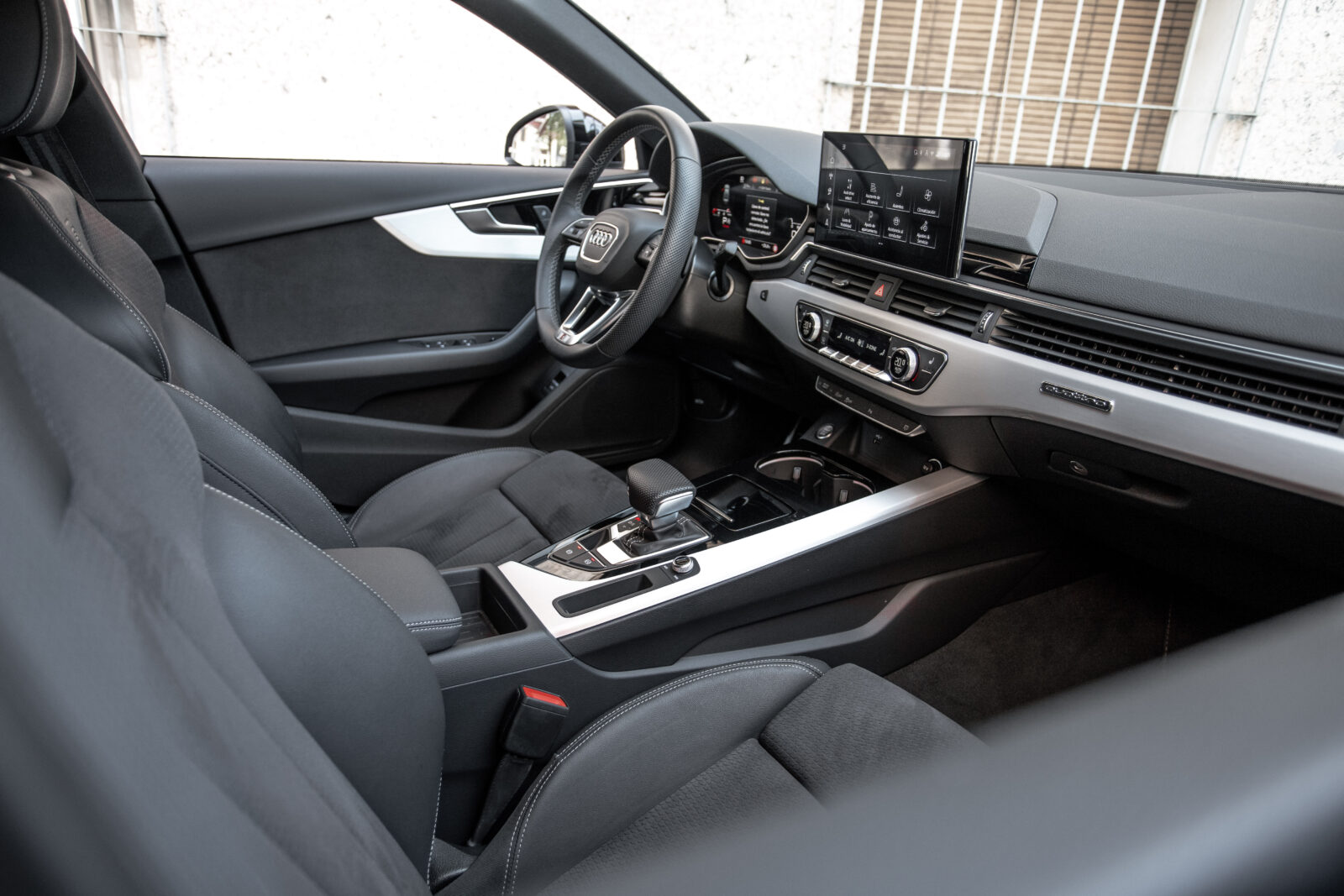 AUDI A4 Black line 40 TDI quattro S tronic