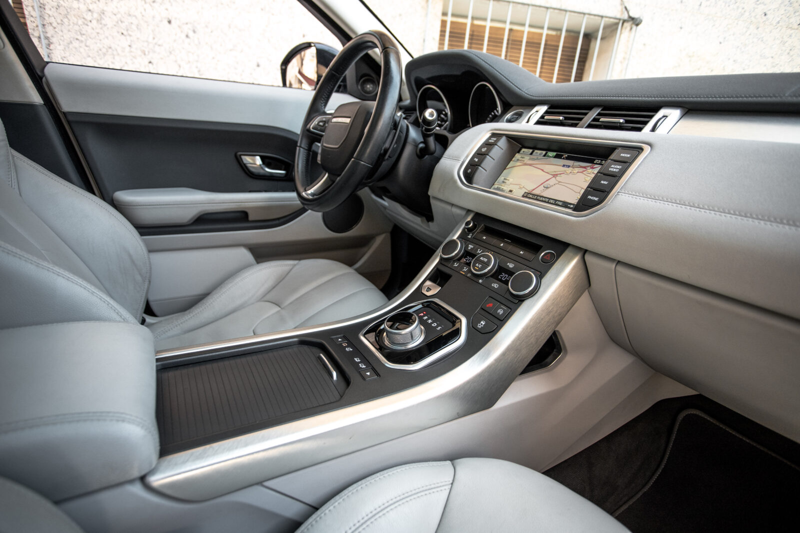 LAND-ROVER Range Rover Evoque  2.2L TD4 4x4 Dynamic Auto