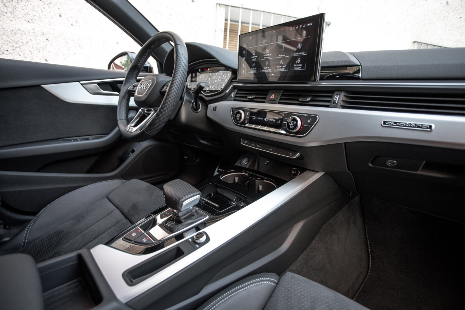 AUDI A4 Black line 40 TDI quattro S tronic