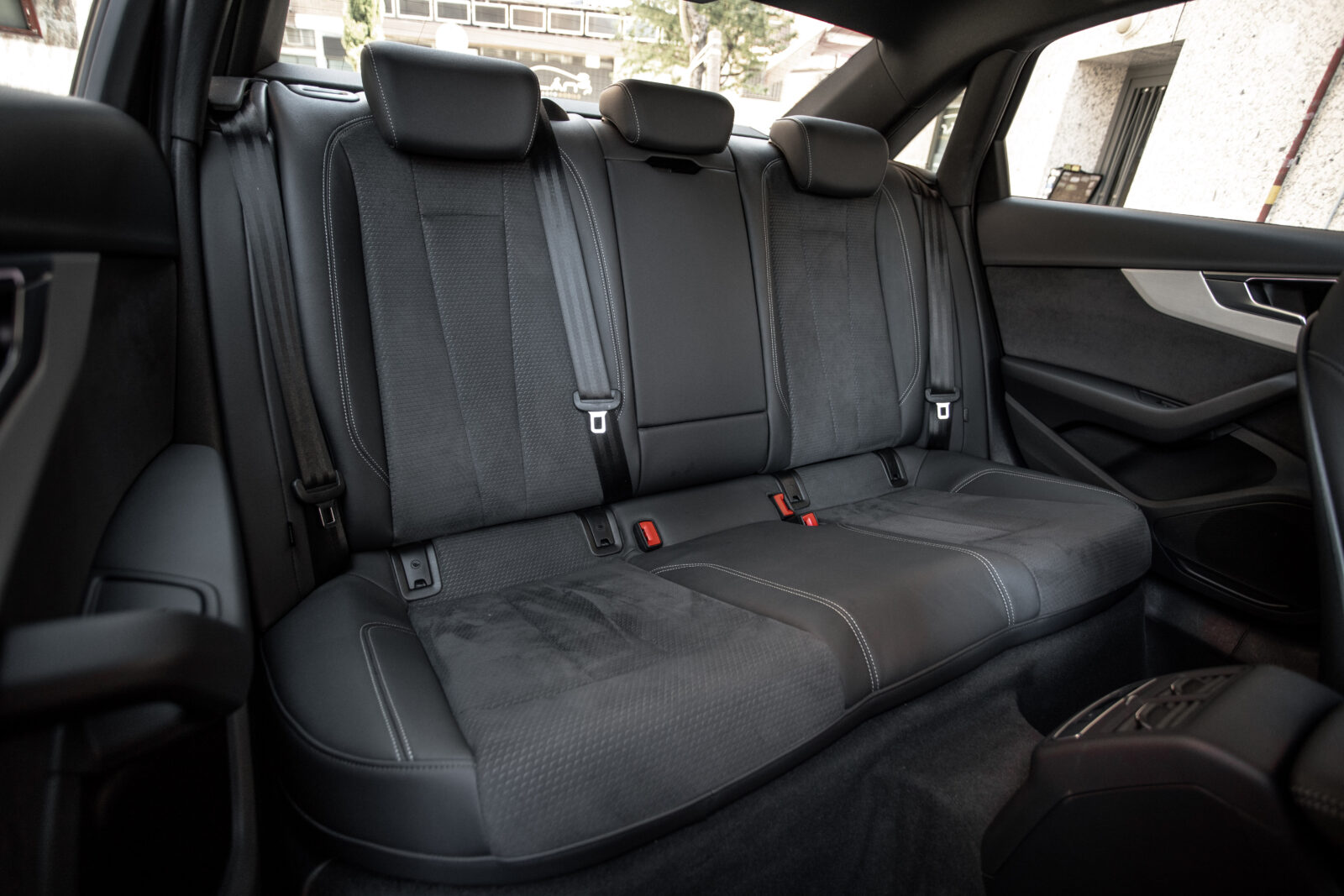 AUDI A4 Black line 40 TDI quattro S tronic