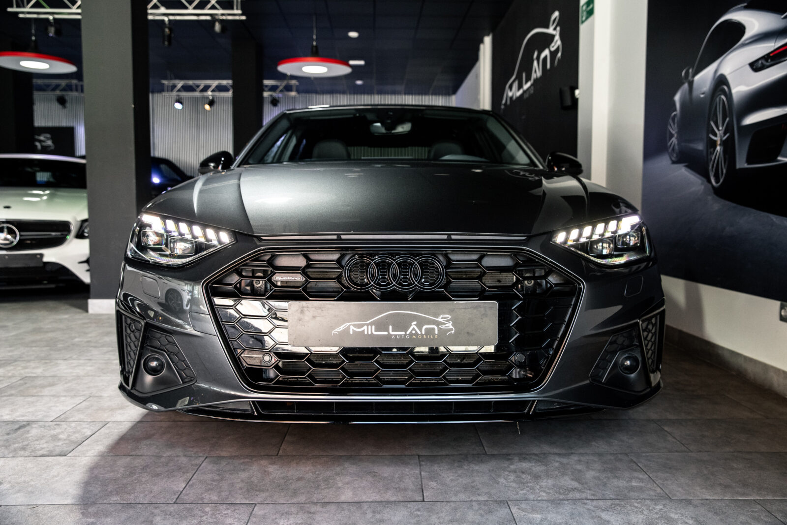 AUDI A4 Black line 40 TDI quattro S tronic