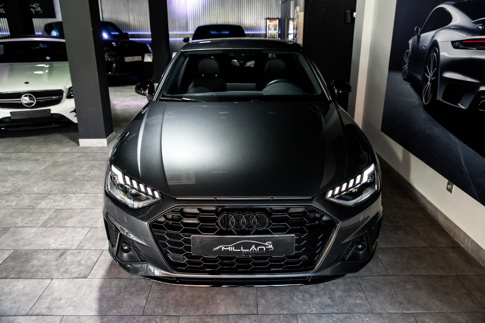 AUDI A4 Black line 40 TDI quattro S tronic