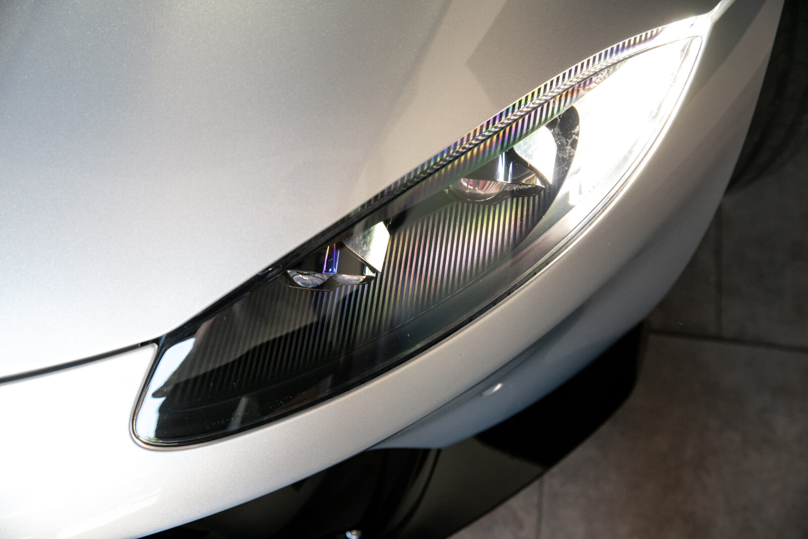 ASTON MARTIN VANTAGE 4.0 V8