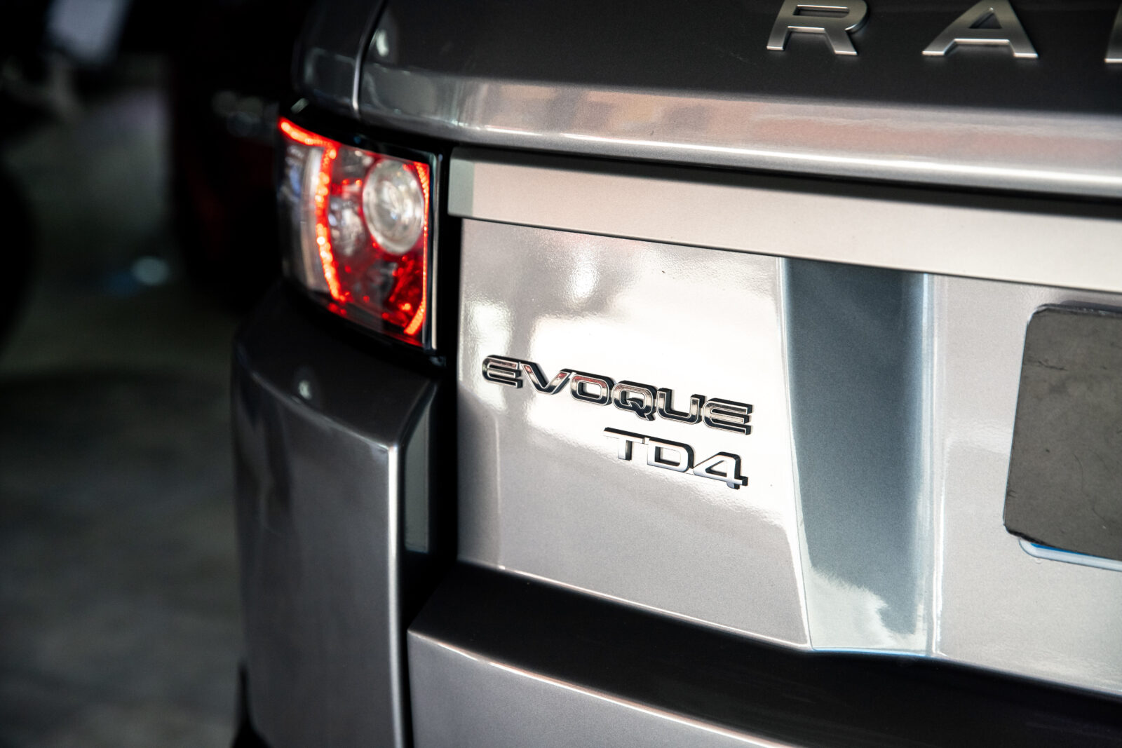 LAND-ROVER Range Rover Evoque  2.2L TD4 4x4 Dynamic Auto