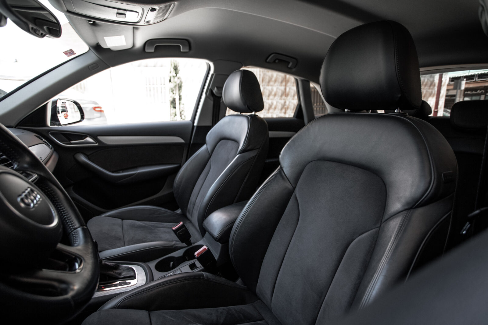 AUDI Q3 2.0 TDI quattro S tronic Ambition