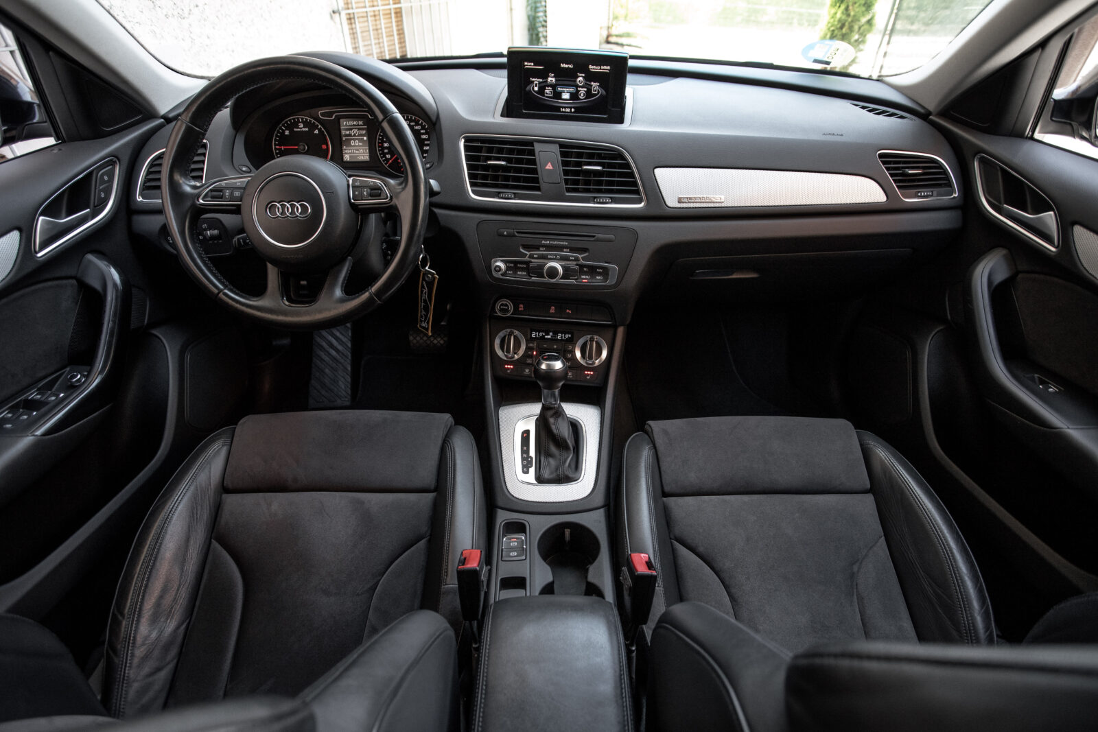 AUDI Q3 2.0 TDI quattro S tronic Ambition