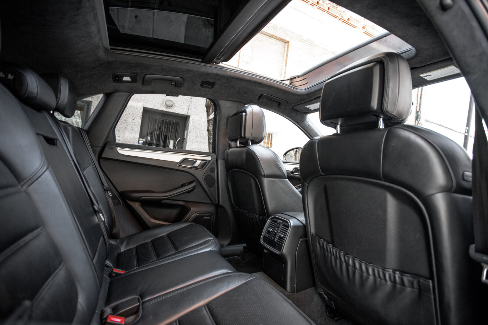 PORSCHE Macan Turbo